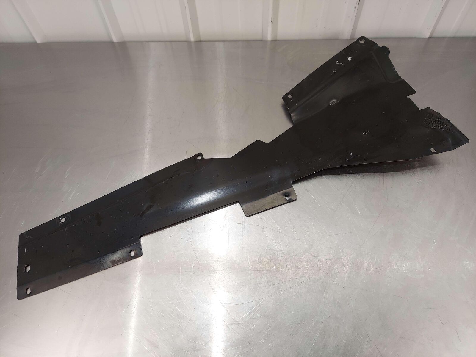 2018 Mclaren 570s Rear RH Right Quarter Splash Guard Skid Plate 13A3544CP