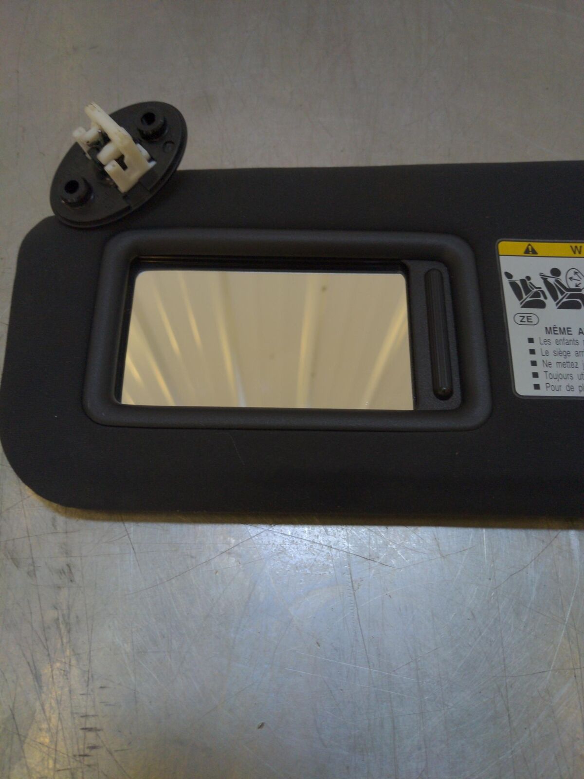 14-19 LEXUS IS350 LH Left Sun Visor Black Illuminated English & french Warning