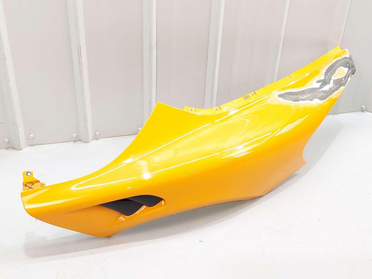 2023 Mclaren Artura RH Right Fender Mclaren Orange 3211 *Repaired Broken Clip*