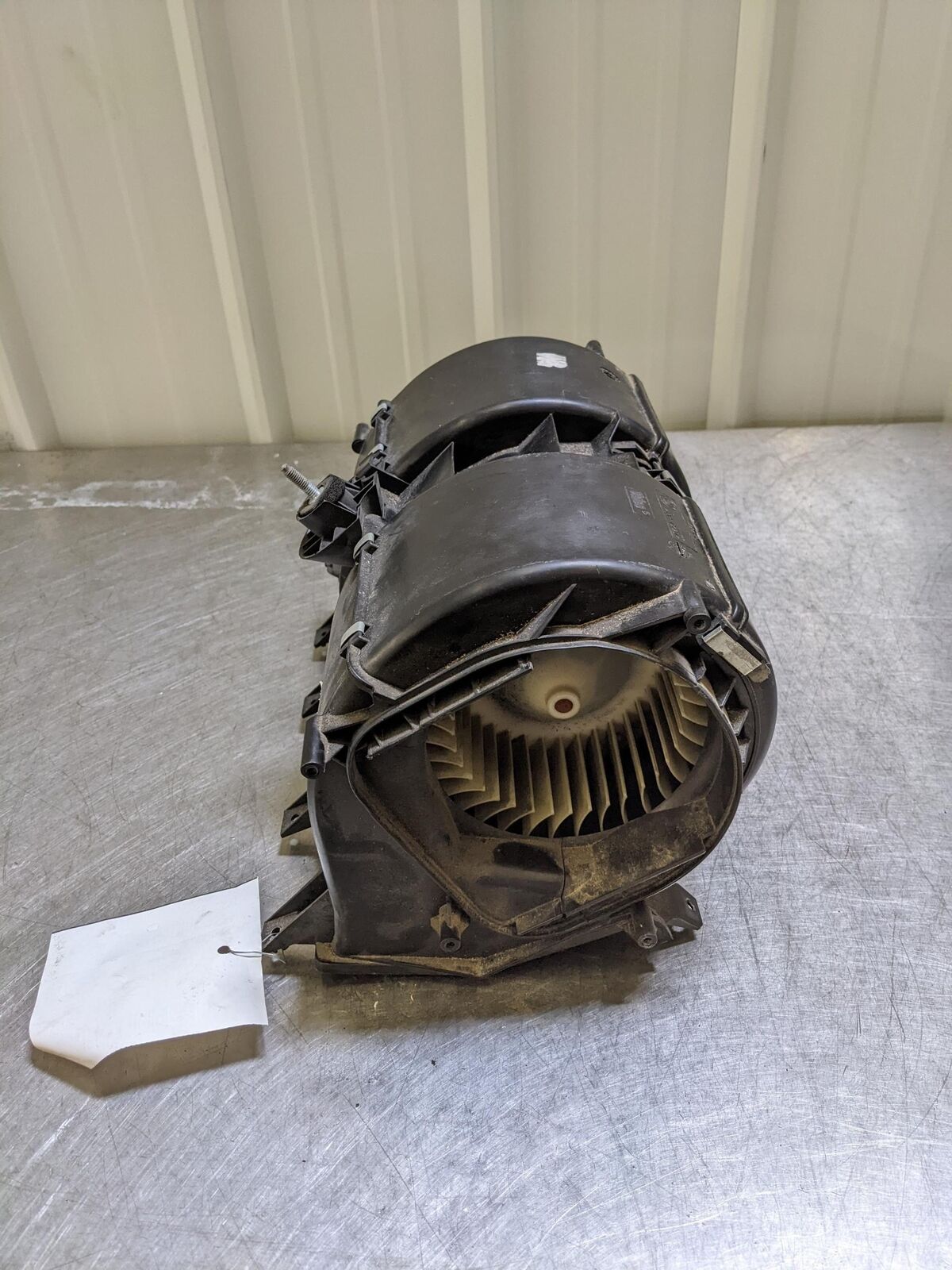 03-12 Range Rover front Heater Blower Motor