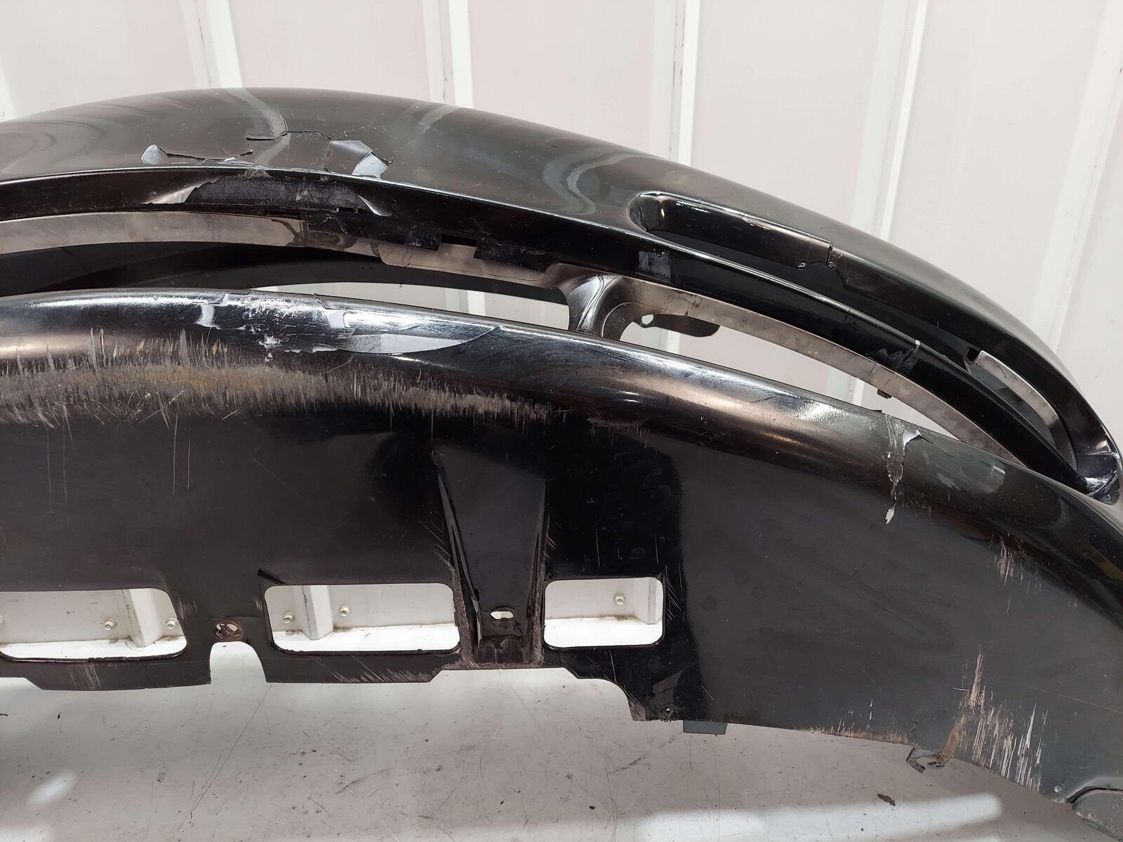 99-05 PORSCHE 911 996 CARRERA FRONT BUMPER BLACK *NOTES ROUGH CRACKED!*