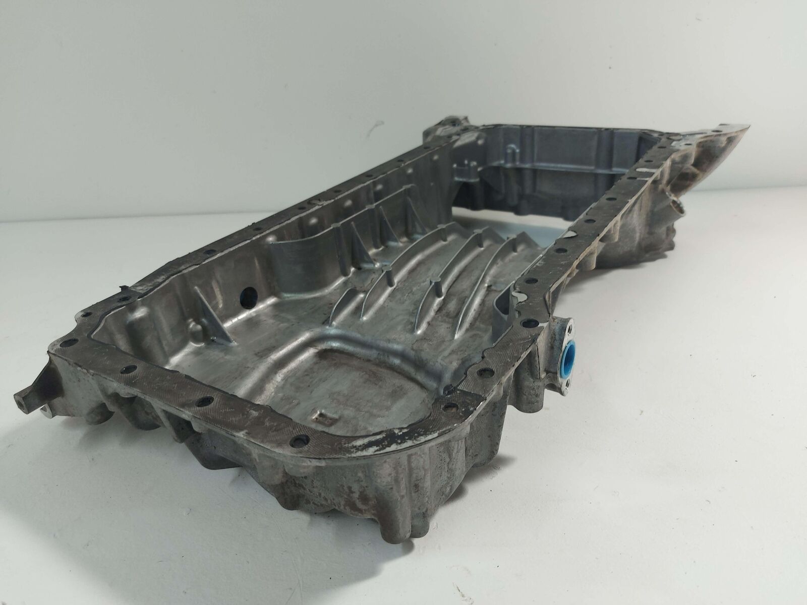 16-19 MERCEDES GLE63S AMG W166 Engine Oil Pan Upper A2780140700 upper