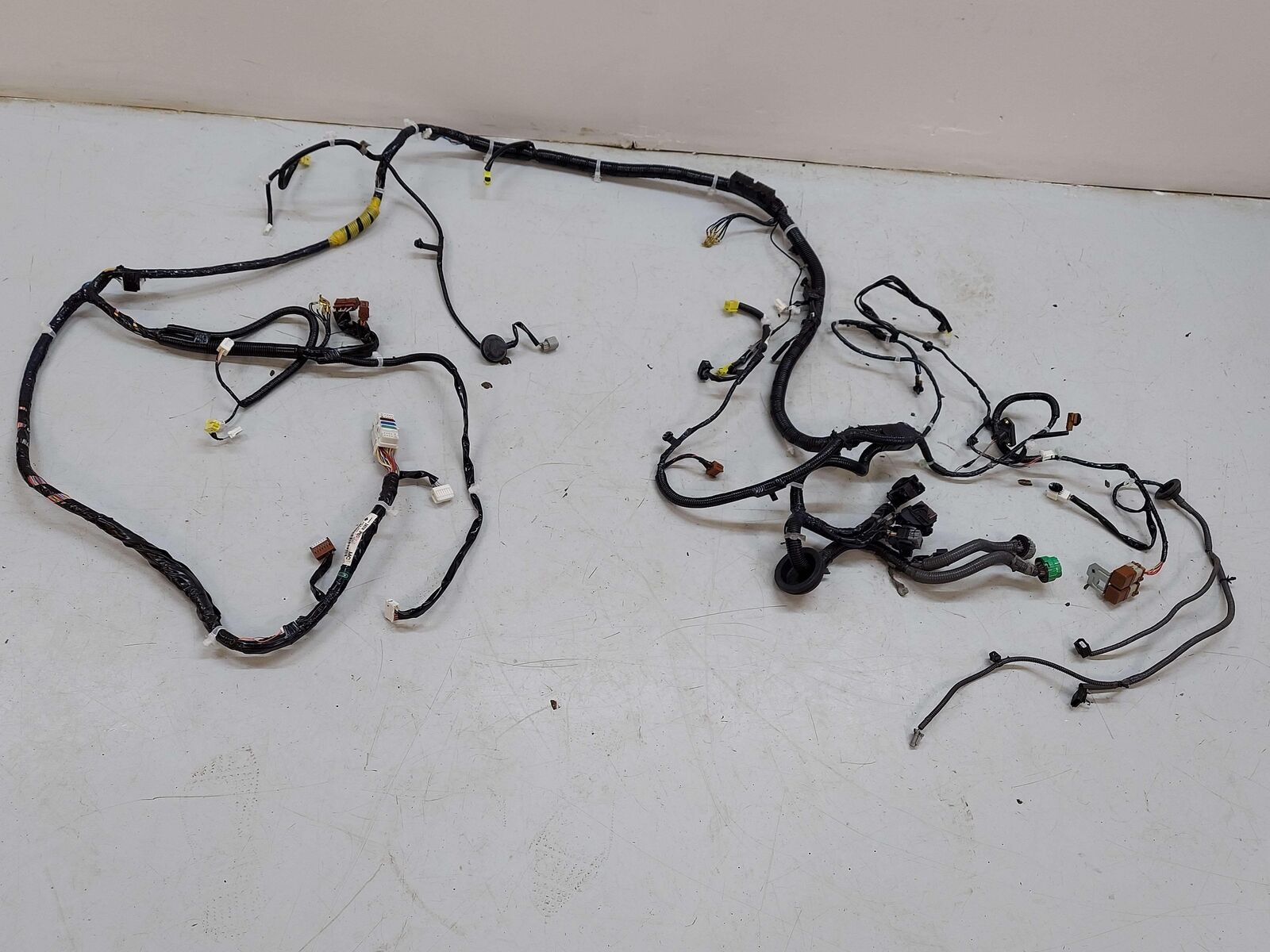 2009 Nissan GTR GT-R R35 LH Left Body Wiring Wire Harness 24014JF10C 60K KMS