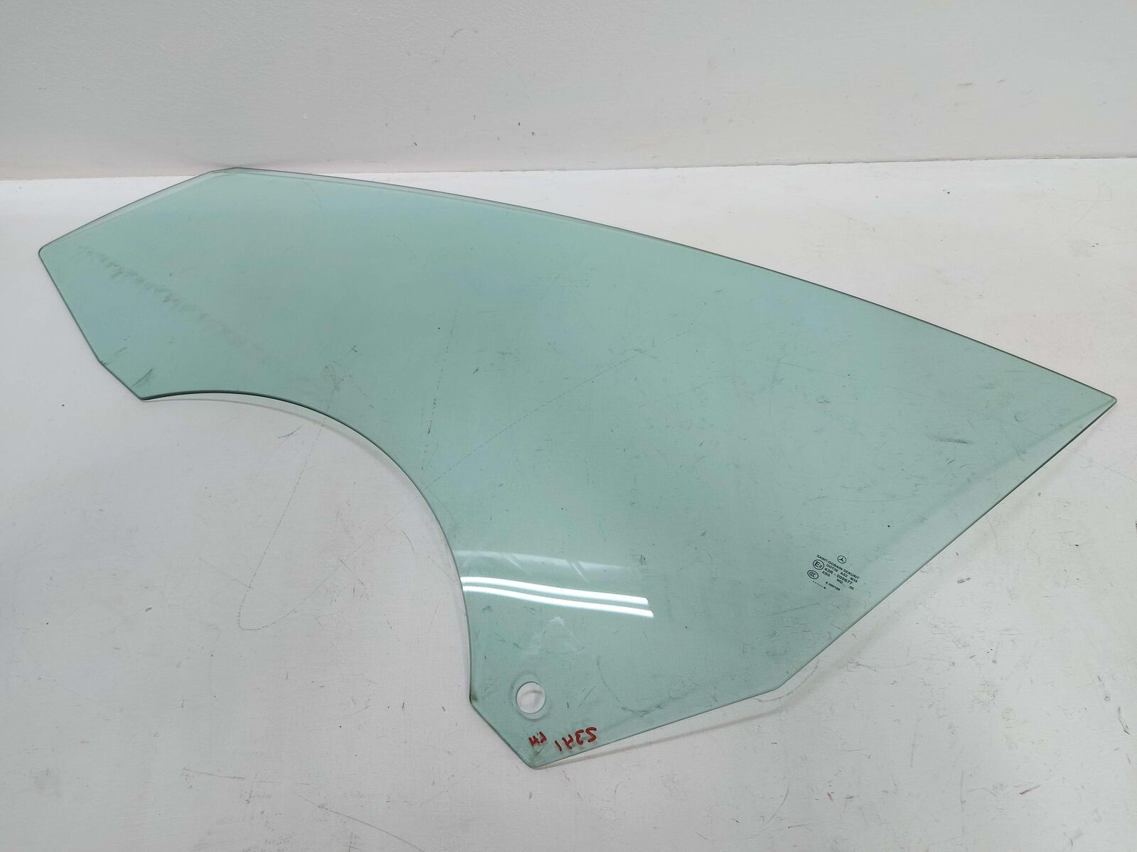 12-18 Mercedes W218 CLS63S AMG FRONT LEFT DOOR GLASS WINDOW 2187250110