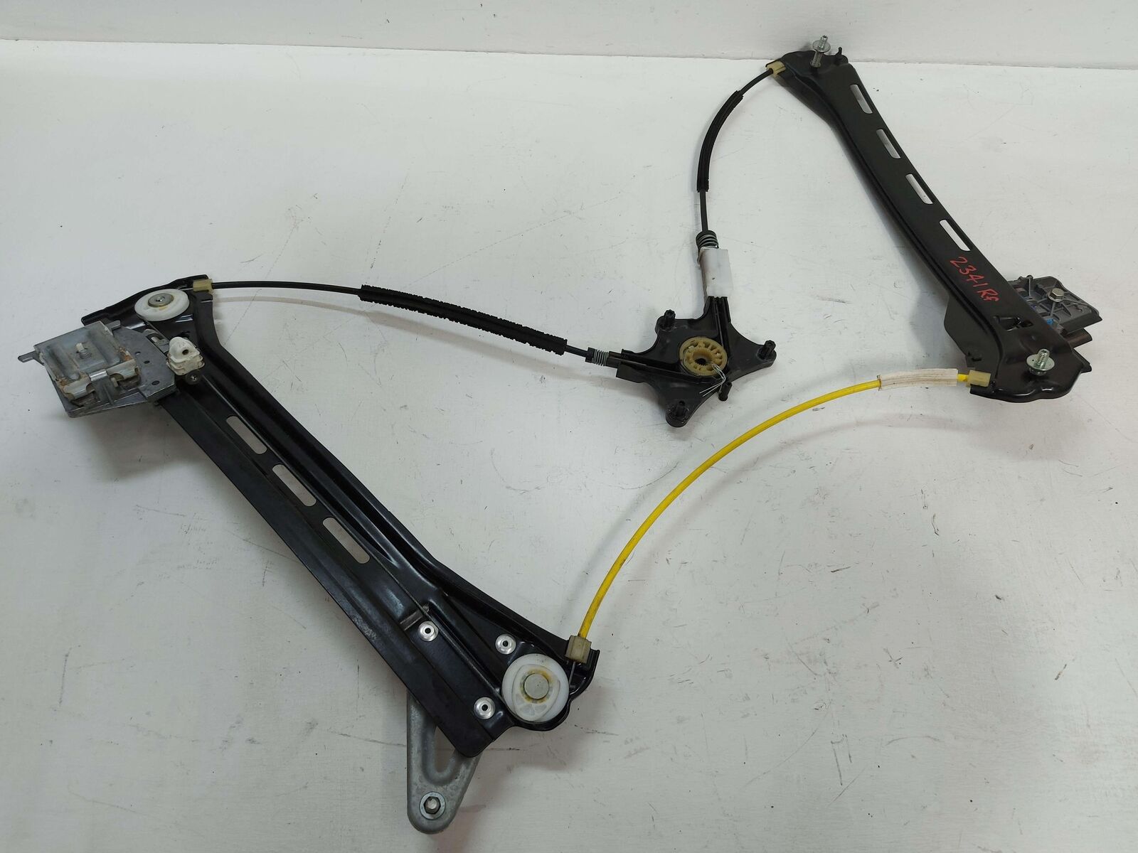 12-18 Mercedes W218 CLS63S FRONT RIGHT DOOR WINDOW GLASS REGULATOR 2187200479