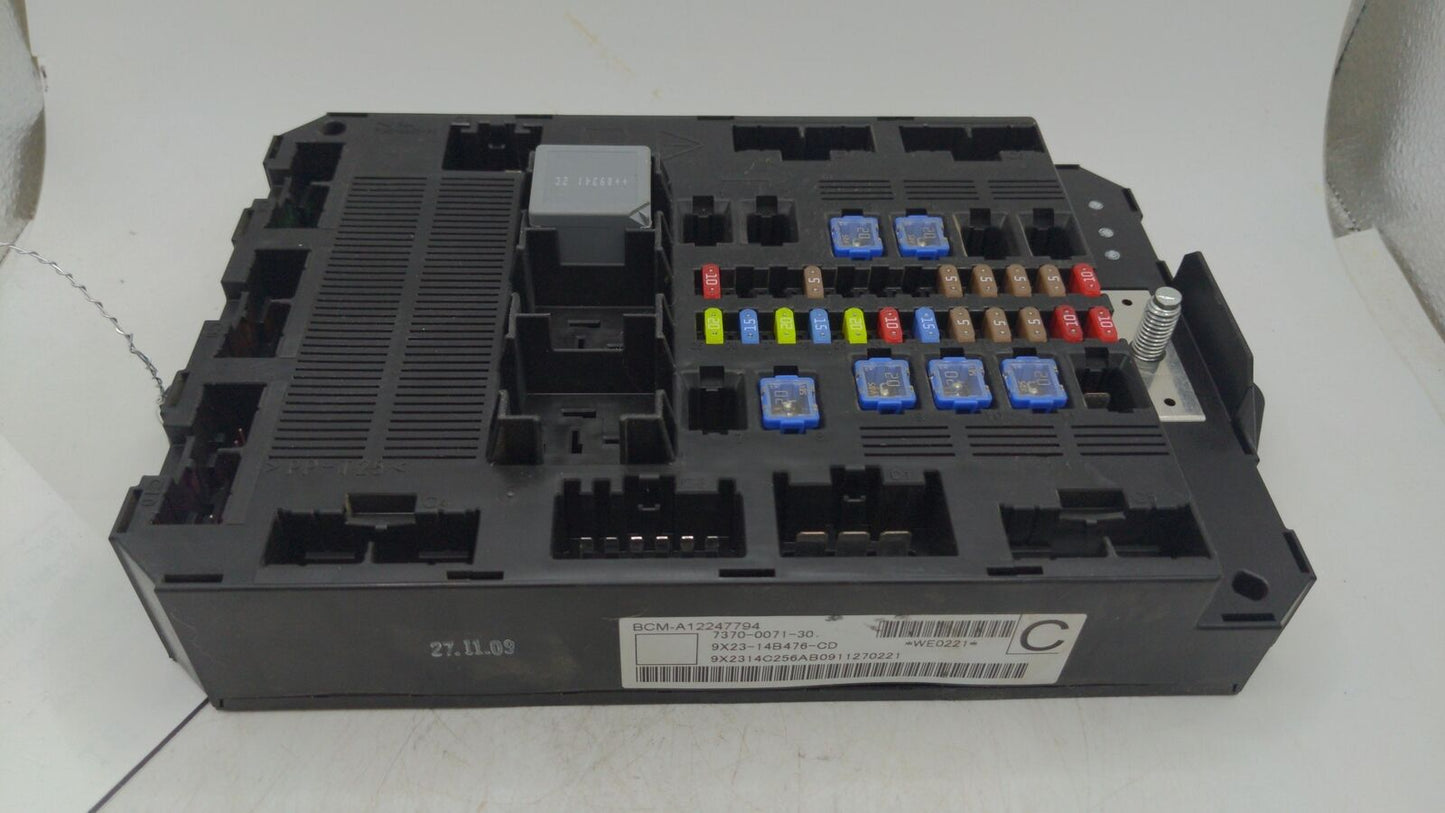 2010 Jaguar XF Cabin Fuse Juntion Box Relay Unit 9X23-14B476-CD