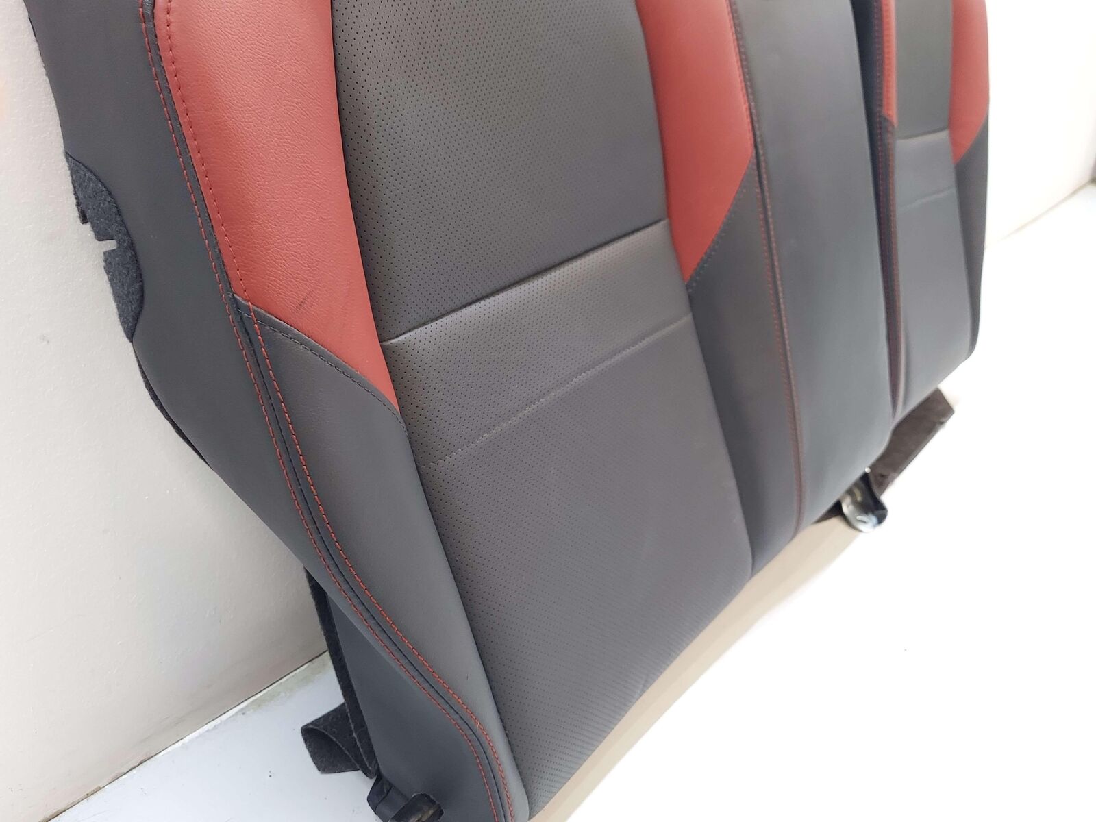 15-21 Subaru WRX Sti Black & Red Leather Seat Set *Notes*