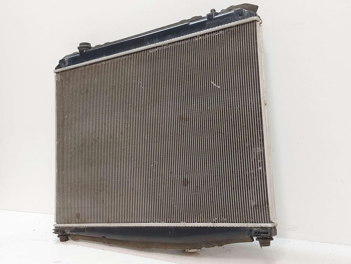 17-19 TOYOTA HIGHLANDER 3.5L WATER COOLANT RADIATOR AT AUTO *DINGED FINS*