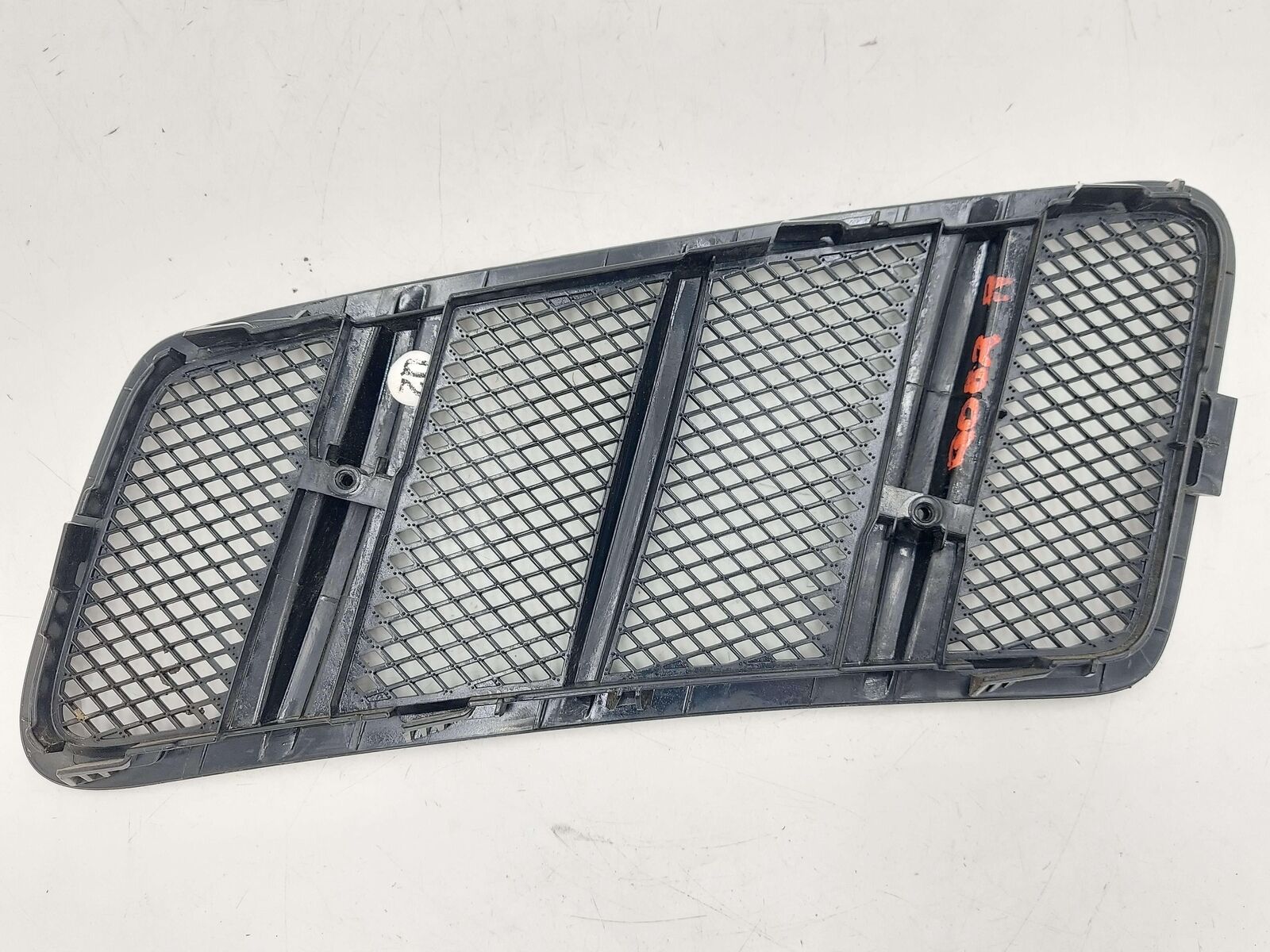 2014 Mercedes ML63 W166 AMG RH Right Cowl Vent Panel A1668801505