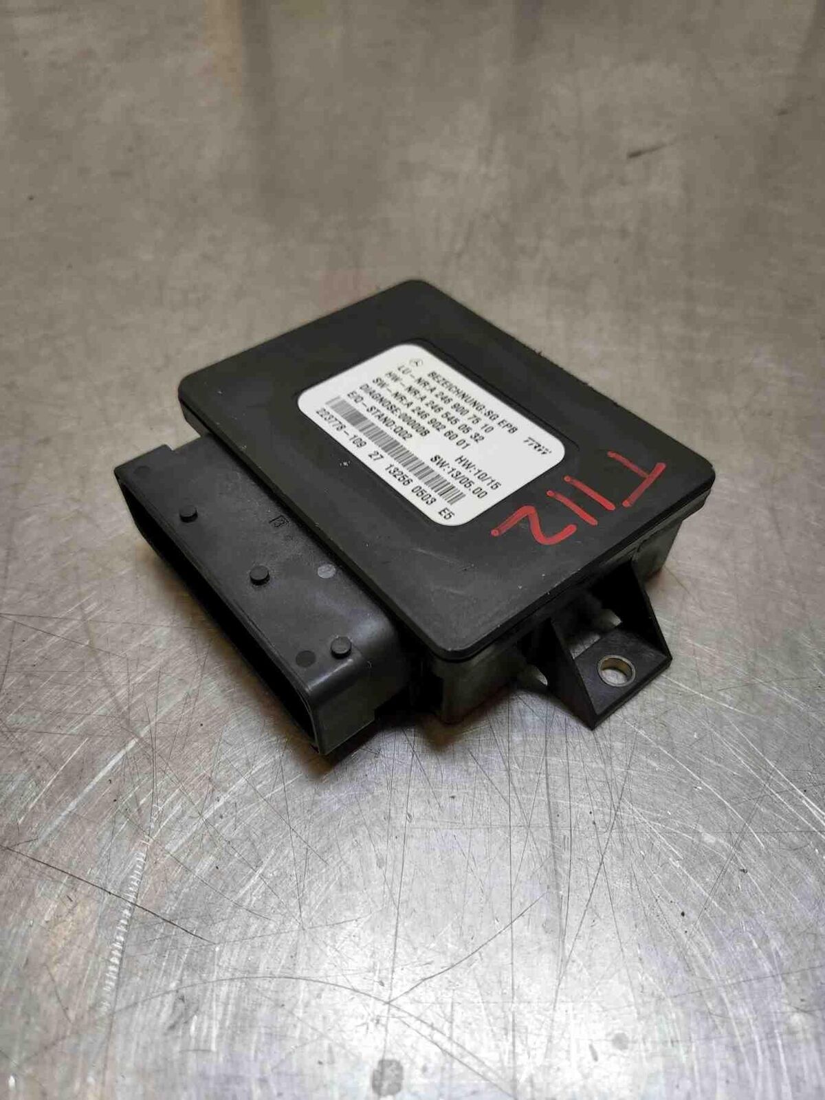 13 14 MERCEDES GL350 Parking Brake Module 2469007510