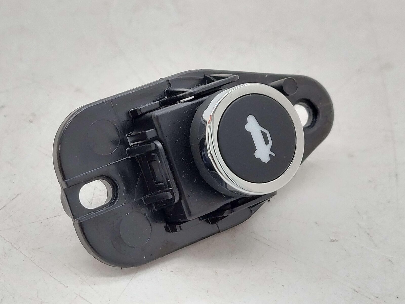 2022 DODGE CHALLENGER SRT HELLCAT TRUNK RELEASE SWITCH BUTTON 68141864AA