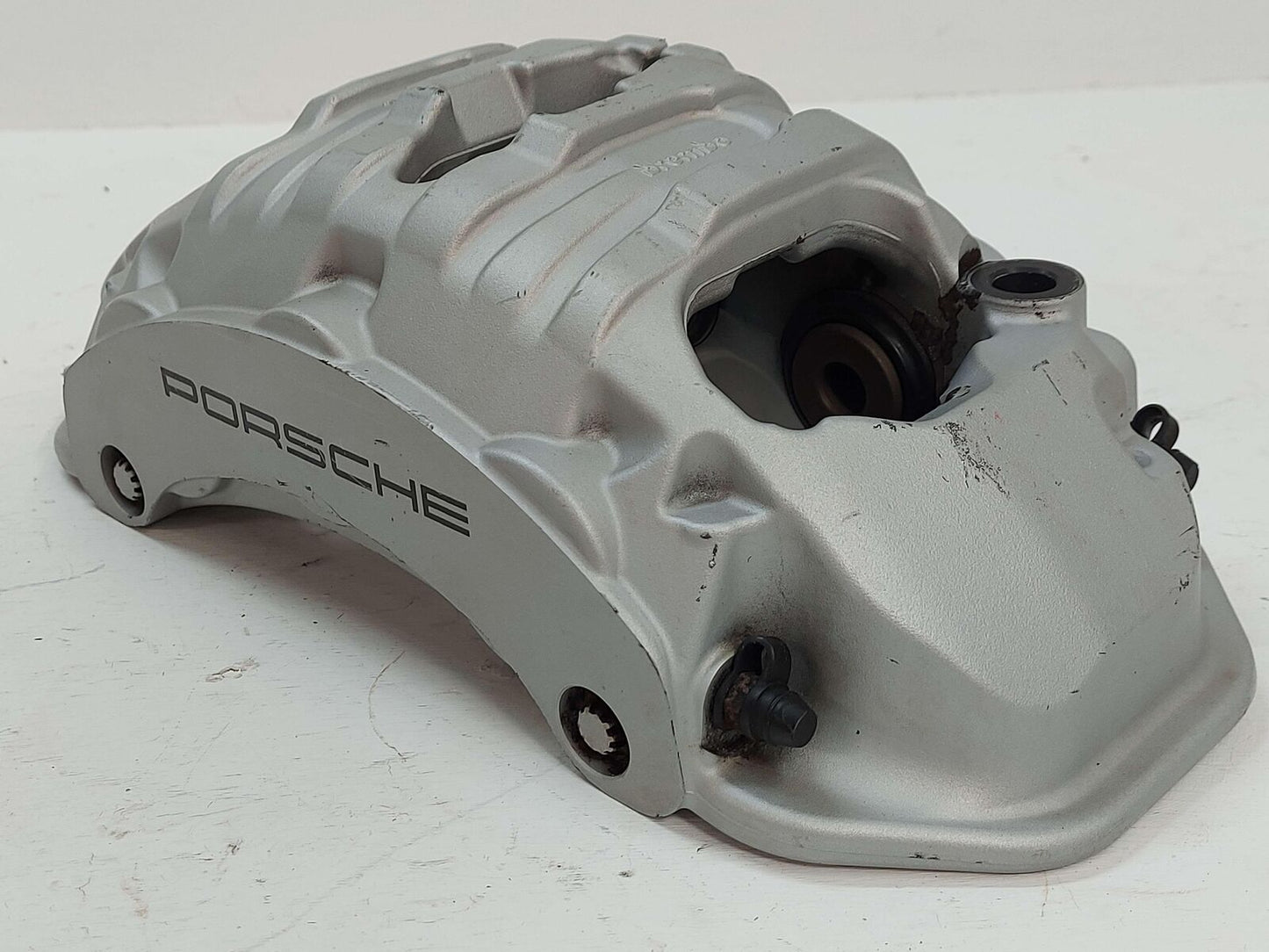 15-16 PORSCHE MACAN 95B S FRONT LEFT BRAKE CALIPER SET R H GRAY *CHIPS IN PAINT*