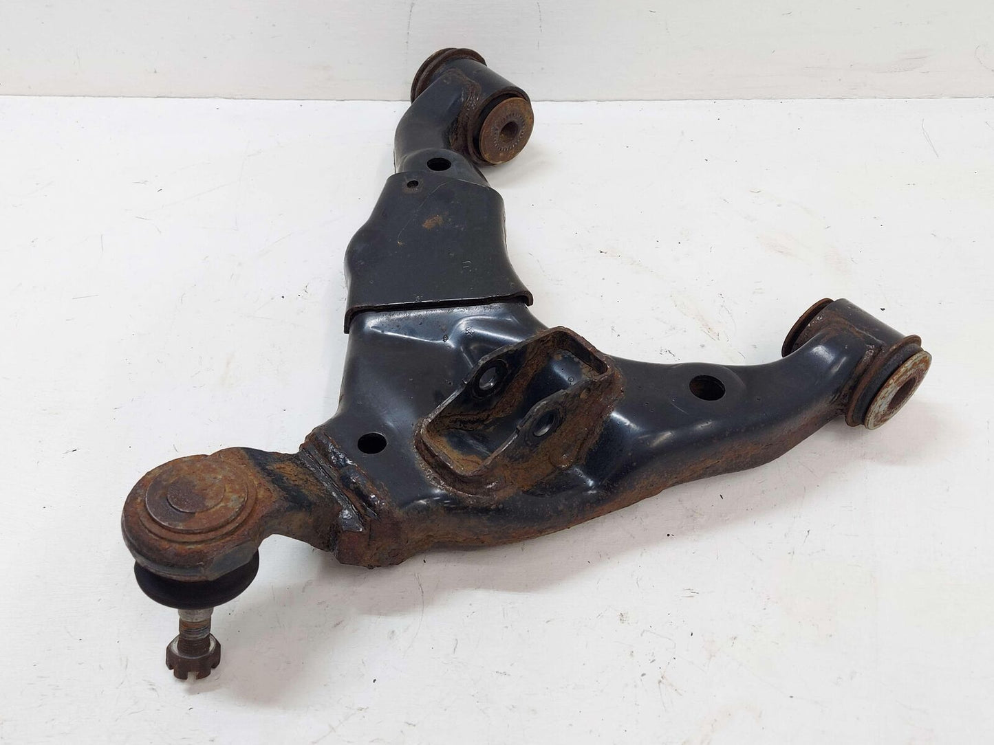 10-23 TOYOTA 4RUNNER FRONT RIGHT LOWER CONTROL ARM 4806860040