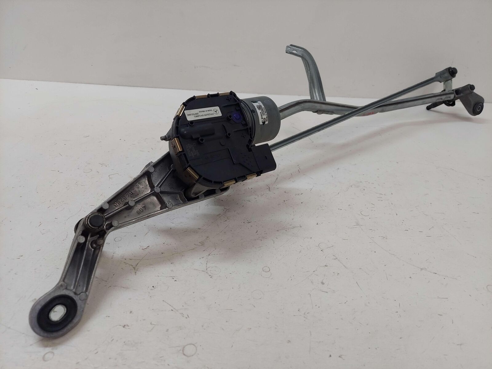 15-18 MERCEDES C63S AMG W205 SEDAN FRONT WINDSHIELD WIPER MOTOR & LINKAGE