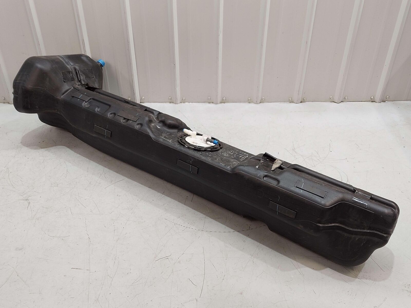 05-06 FORD GT GT40 SUPERCAR FUEL TANK 4G7V-9K007-D0 OEM *NOTES*