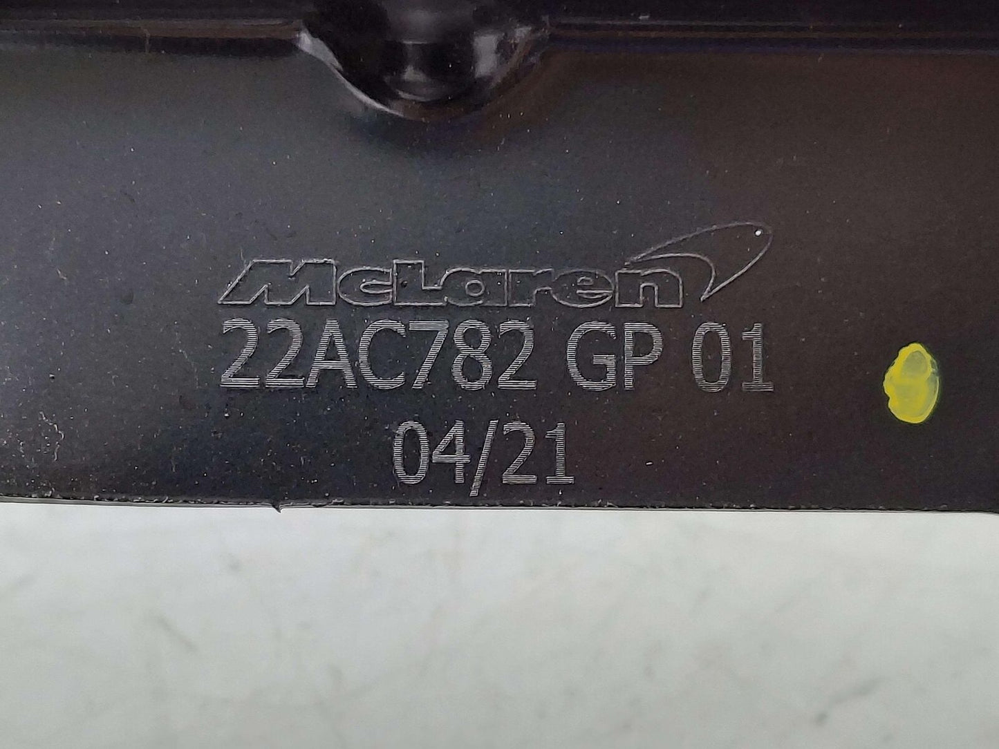 21 MCLAREN GT REARWARD LH LEFT QUARTER PANEL BRACKET 22AA687GP 22AC782GP *NOTES*