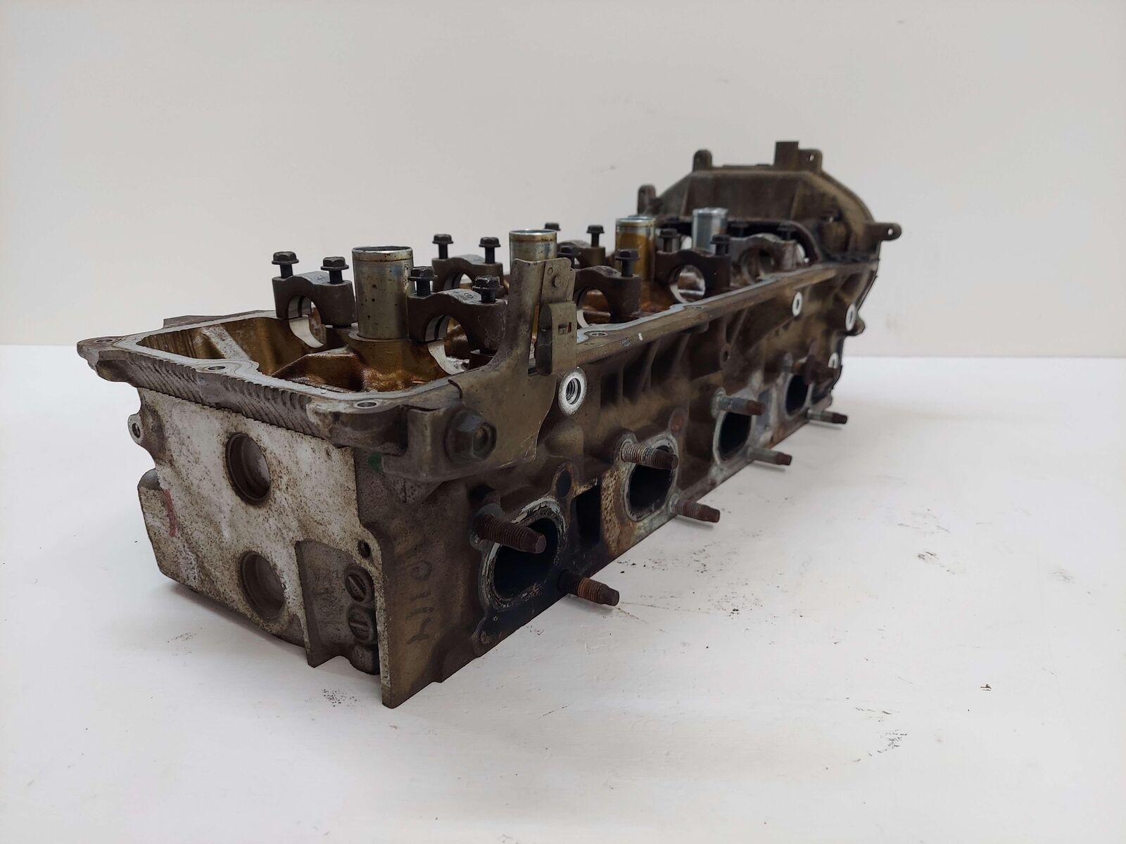 10-15 NISSAN ARMADA 5.6L RH RIGHT ENGINE MOTOR CYLINDER HEAD VK56DE 11040ZE00A