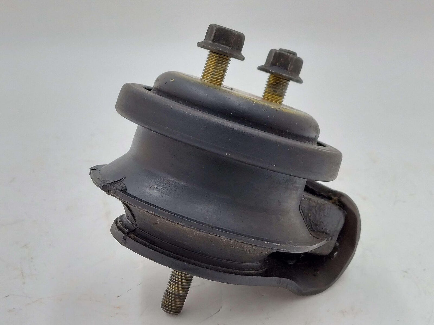 1999 NISSAN SKYLINE R34 GT-T coupe RH RIGHT Engine Frame Mount 9911222