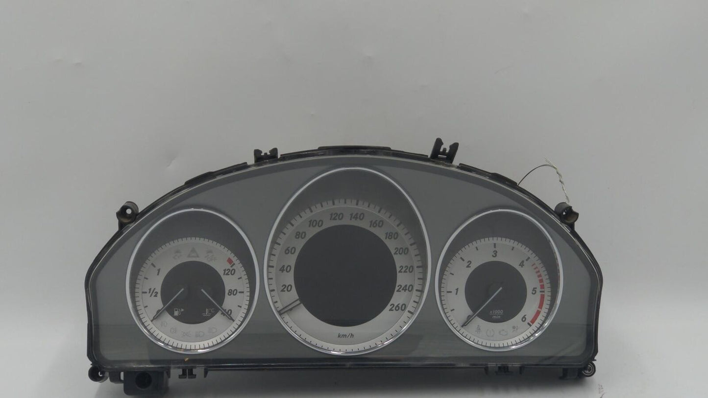 14 15 MERCEDES GLK250 Speedometer 89k Km's A2c37587700 KPH