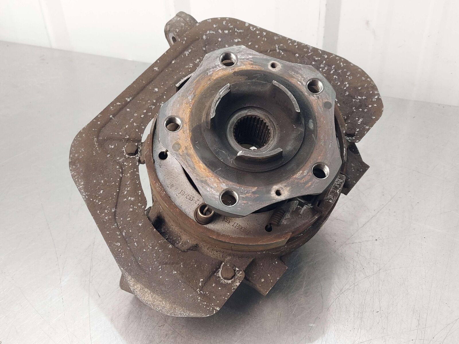 99-05 PORSCHE 911 996 CARRERA REAR LEFT SPINDLE KNUCKLE HUB