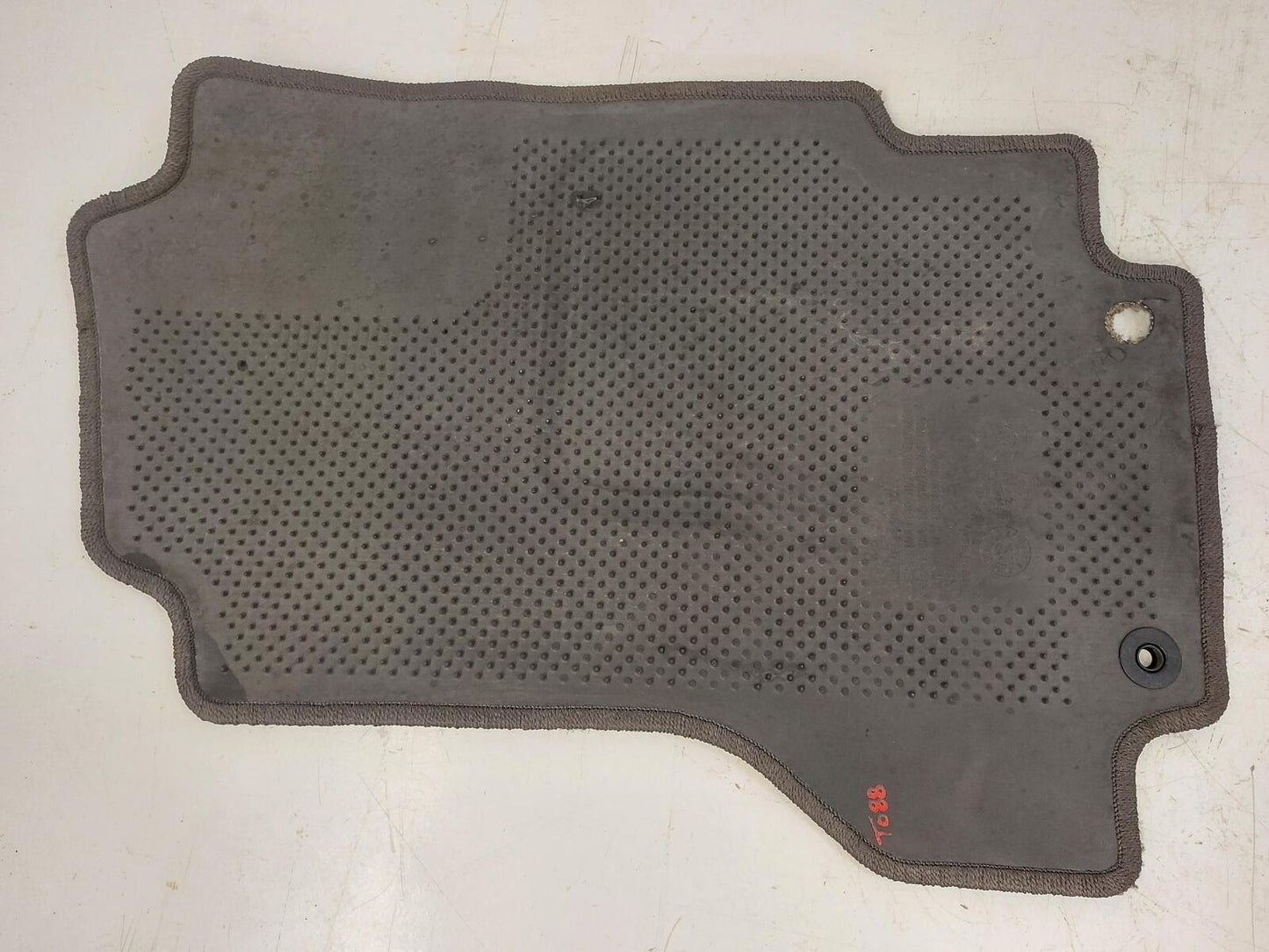 04 CADILLAC XLR Front LH And RH Floor Mats