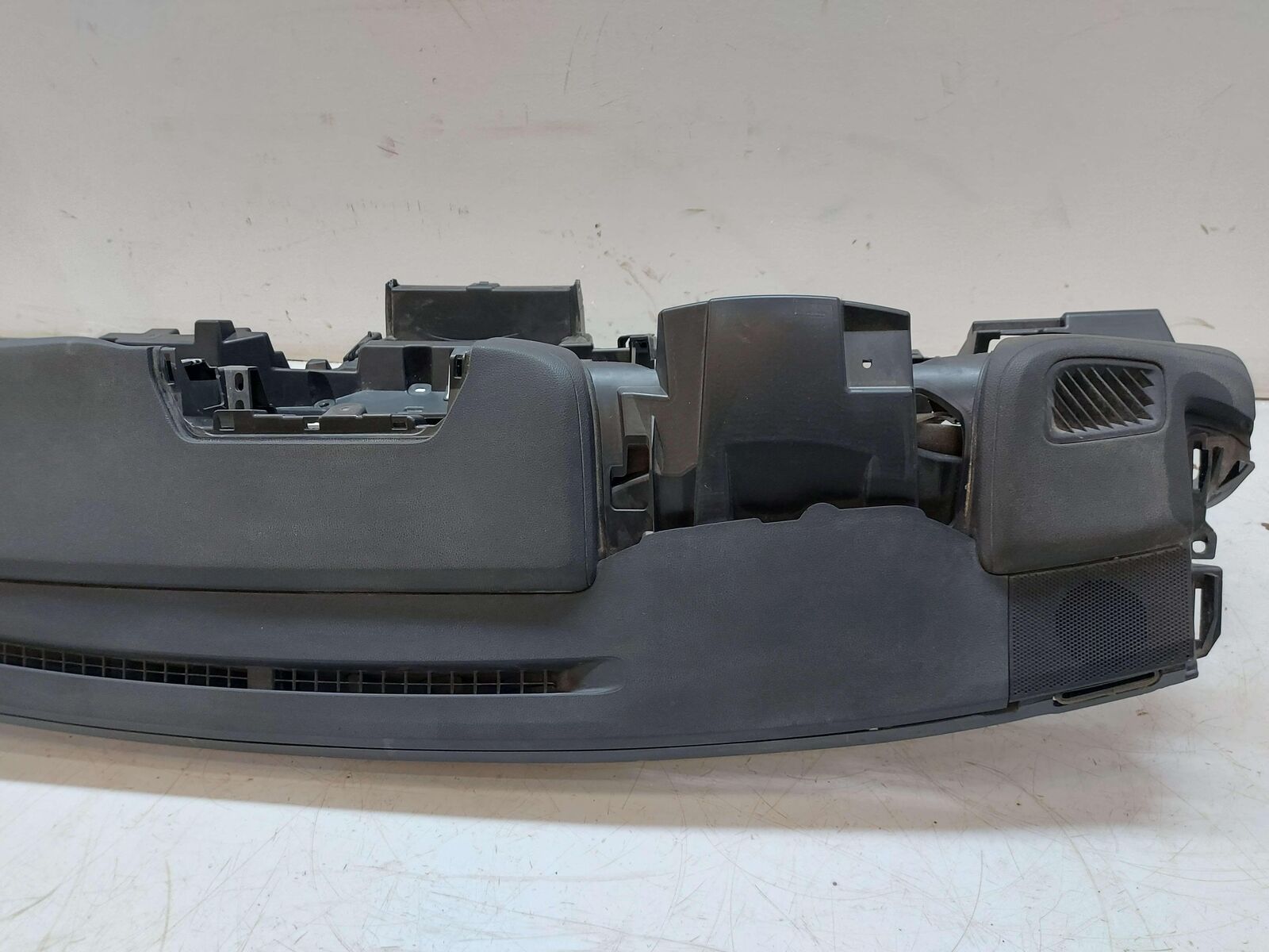 20-23 TOYOTA HIGHLANDER DASH PANEL BLACK EB20