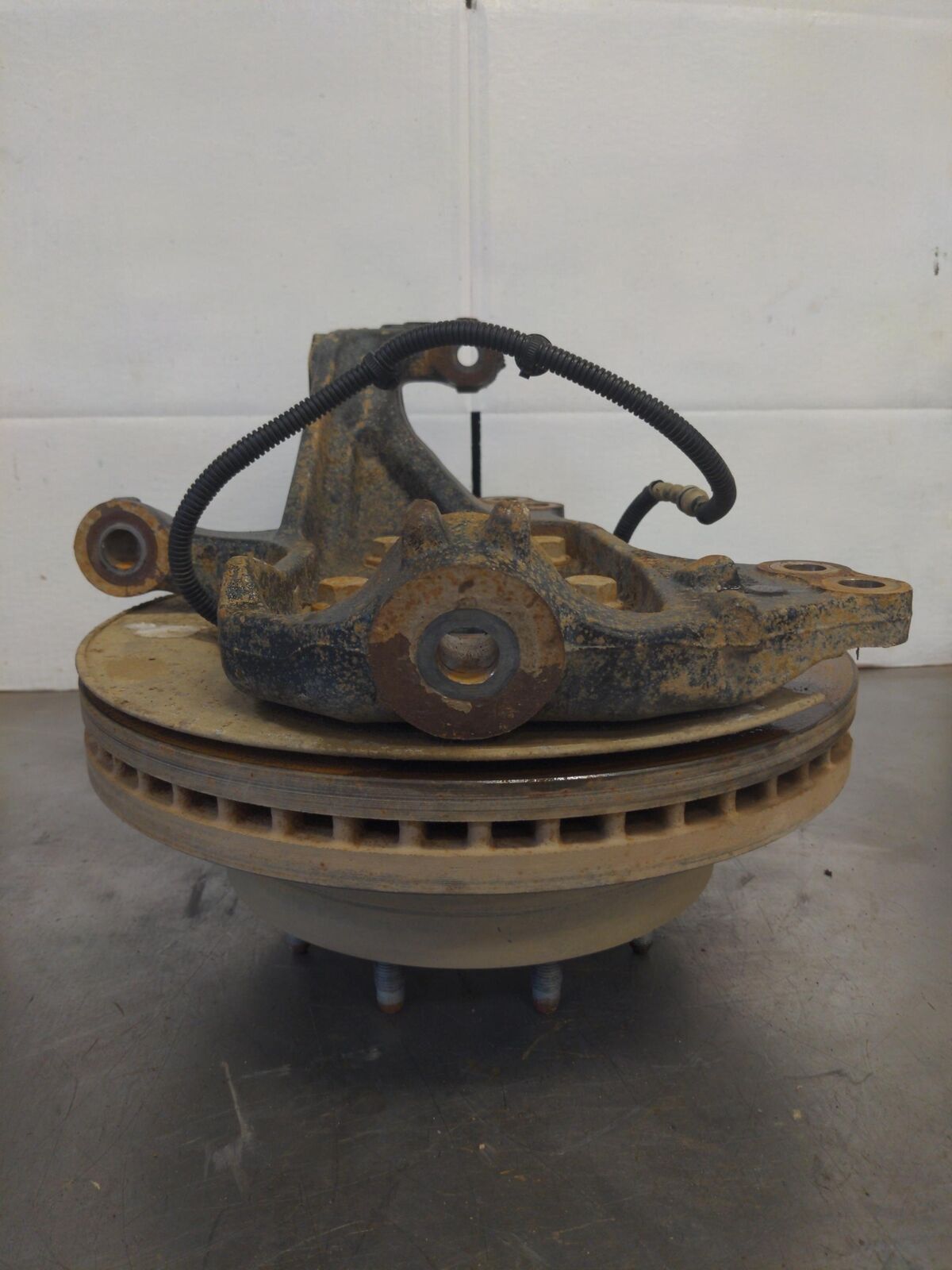 20 21 22 GMC SIERRA 2500 Right Spindle Knuckle Front Rh *no rotor*