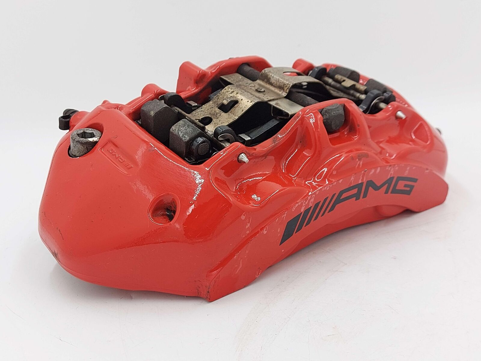 15-21 MERCEDES C63S AMG W205 FRONT LEFT BRAKE CALIPER RED *CHIPS/PAINT PEELING*