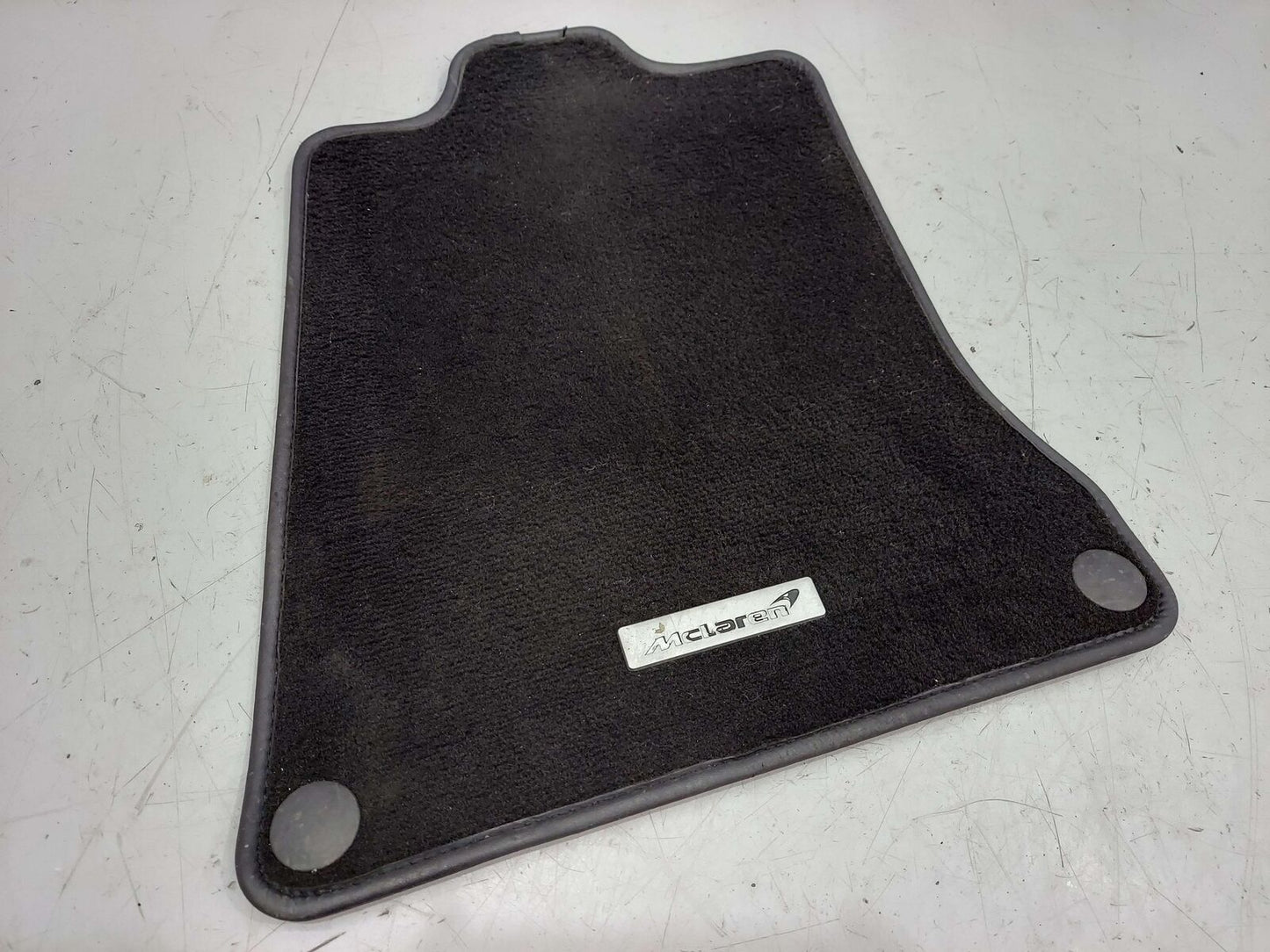 2017 MCLAREN 570S FLOOR MAT MAT SET CARBON BLACK 11N3838CP *NOTE