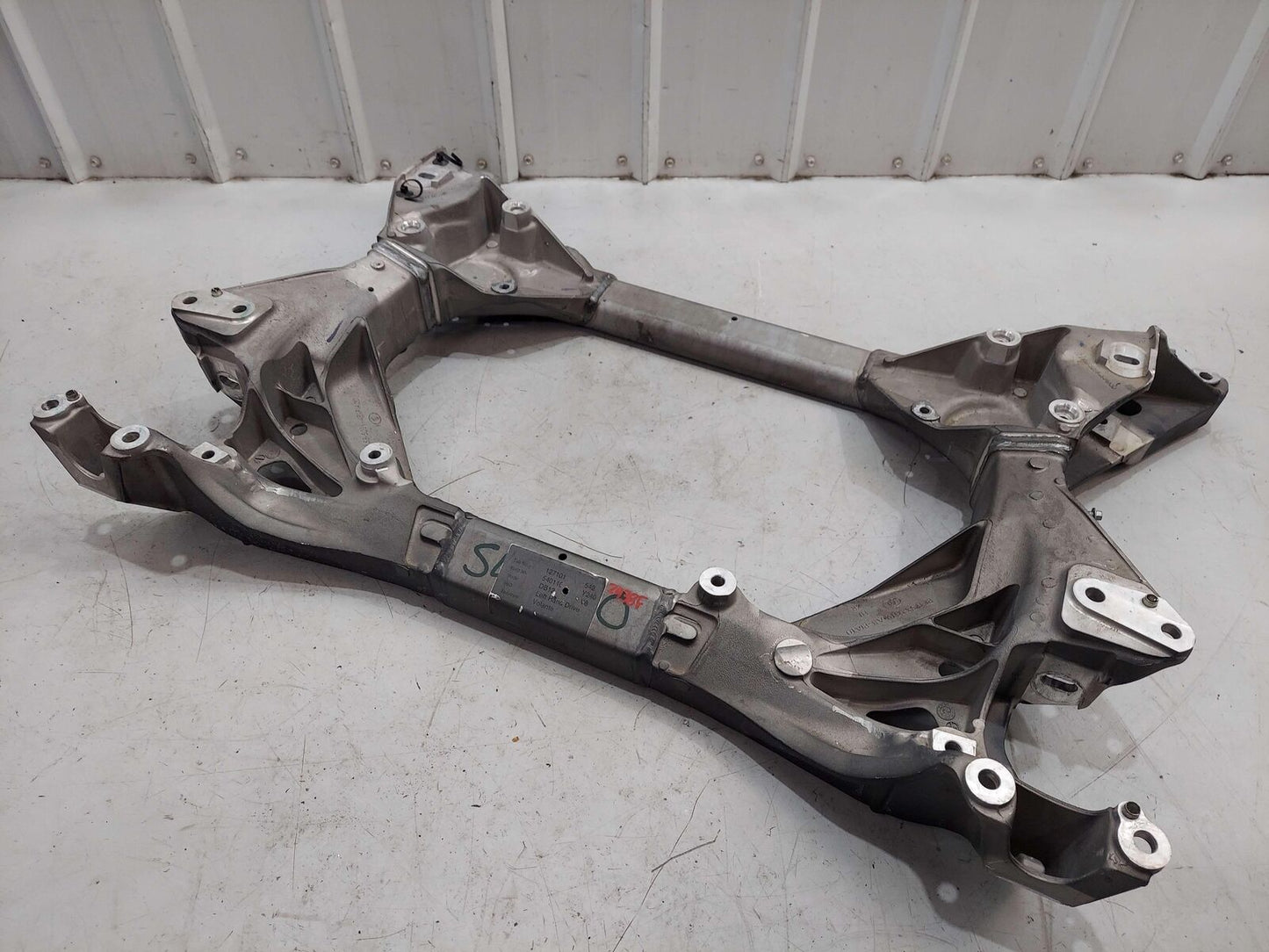 2024 ASTON MARTIN DB12 VOLANTE FRONT SUB FRAME CROSSMEMBER CRADLE RY53-5019-AB