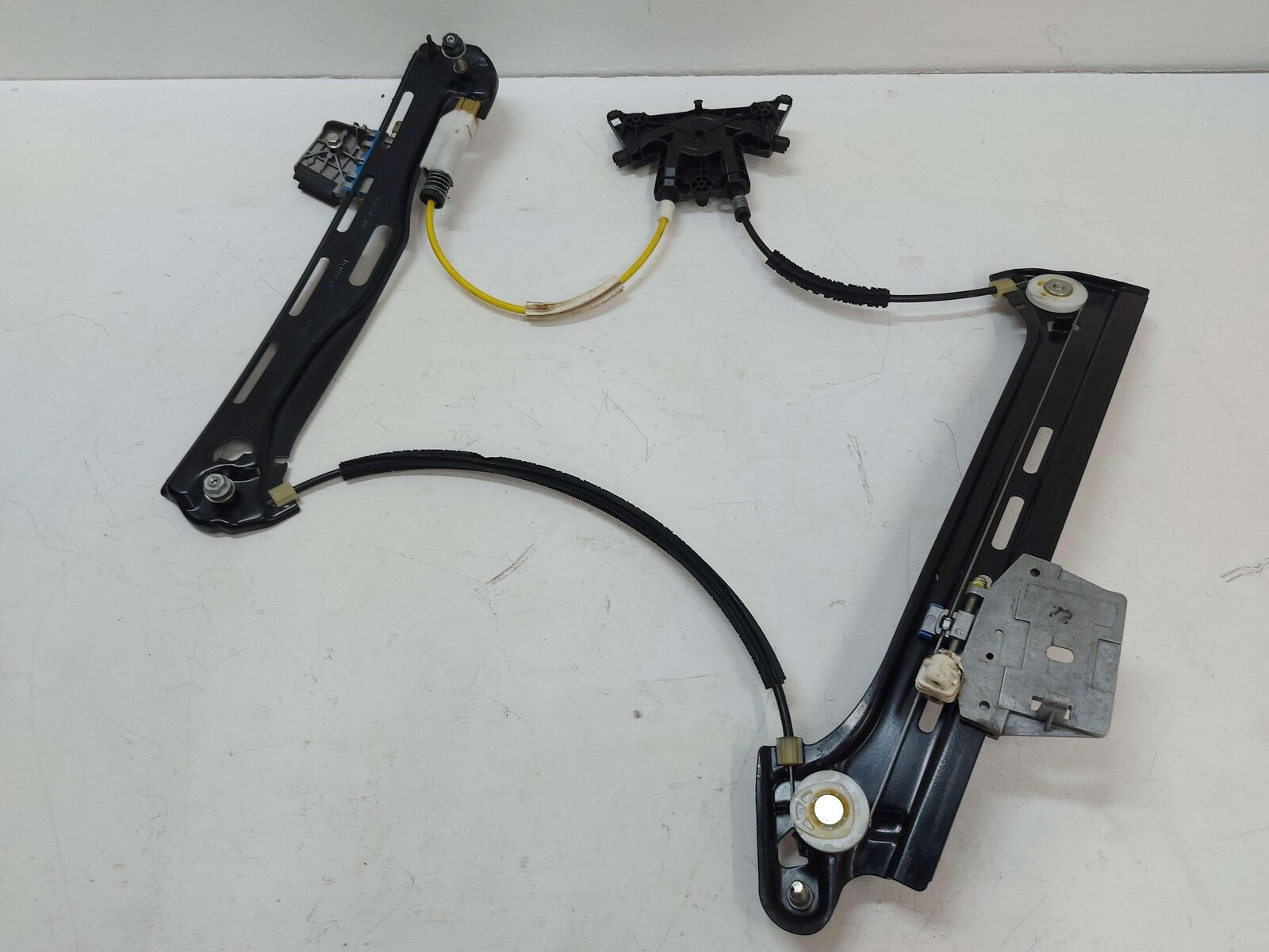 12-18 Mercedes W218 CLS63s AMG REAR RIGHT DOOR WINDOW GLASS REGULATOR 918246100