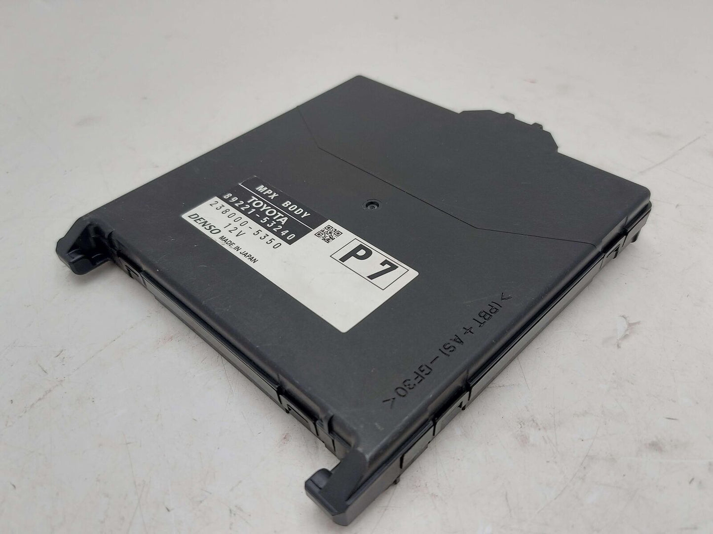 16 LEXUS IS300 89221-53240 MPX BODY Control Module