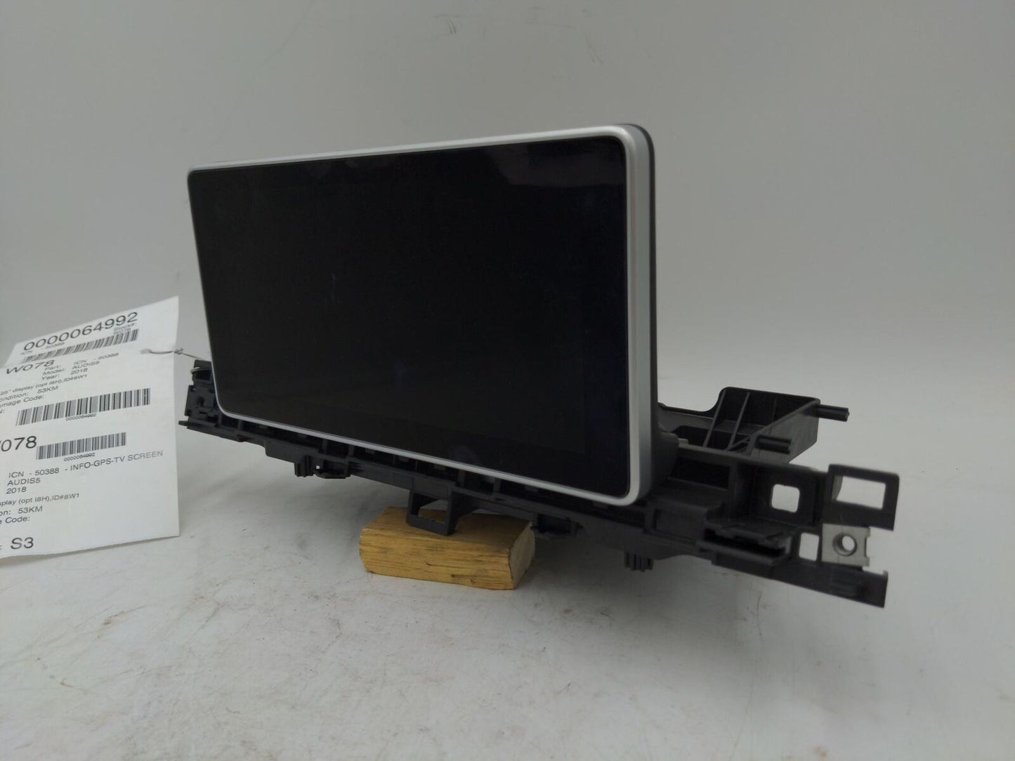 18 AUDI S5 Information Display Screen 8.25" Dash Mounted 8w1919605