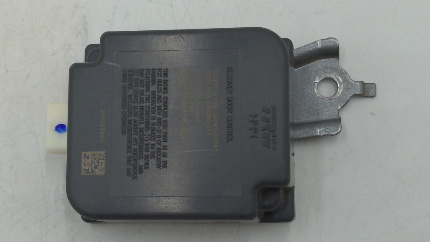 2015 TOYOTA TUNDRA Module 89741-0c041 Keyless Entry Receiver