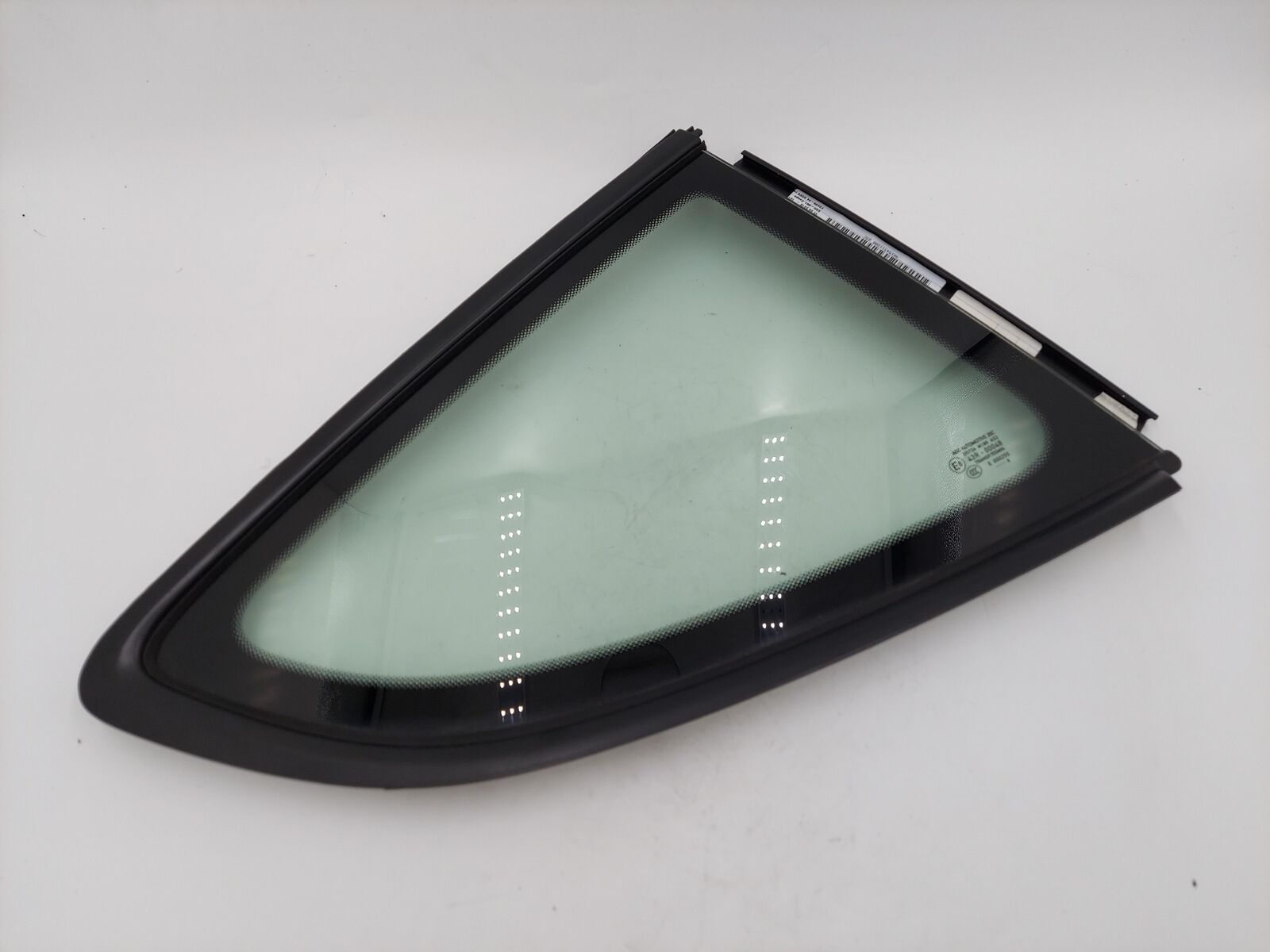 17-19 Porsche Cayman 718 RH Right Quarter Glass Window 981543112