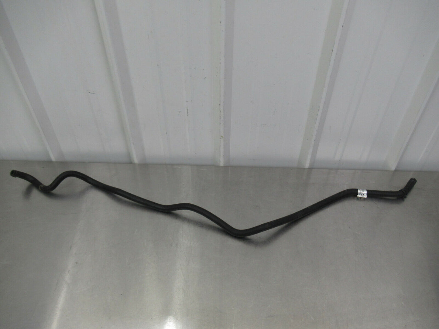 T020 2016 16 MCLAREN 570S COOLANT HOSE #6 11L0367CP