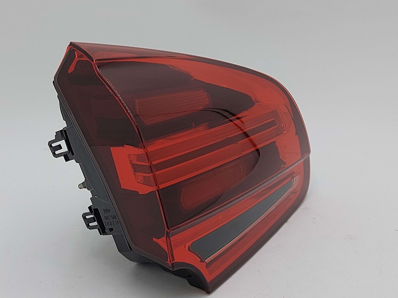 15-18 PORSCHE CAYENNE 958 S E-HYBRID LEFT INNER TAIL LIGHT LAMP 7P5945307N