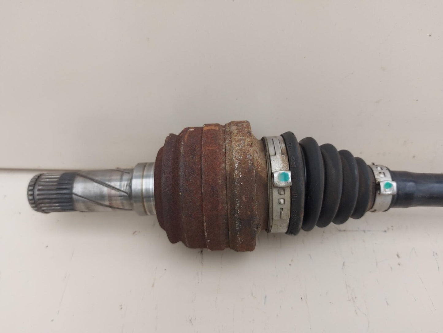 05-14 VOLVO XC90 Rear RH Right CV Axle Shaft P30735565 Rear AWD 8 Cyl 130K KM's