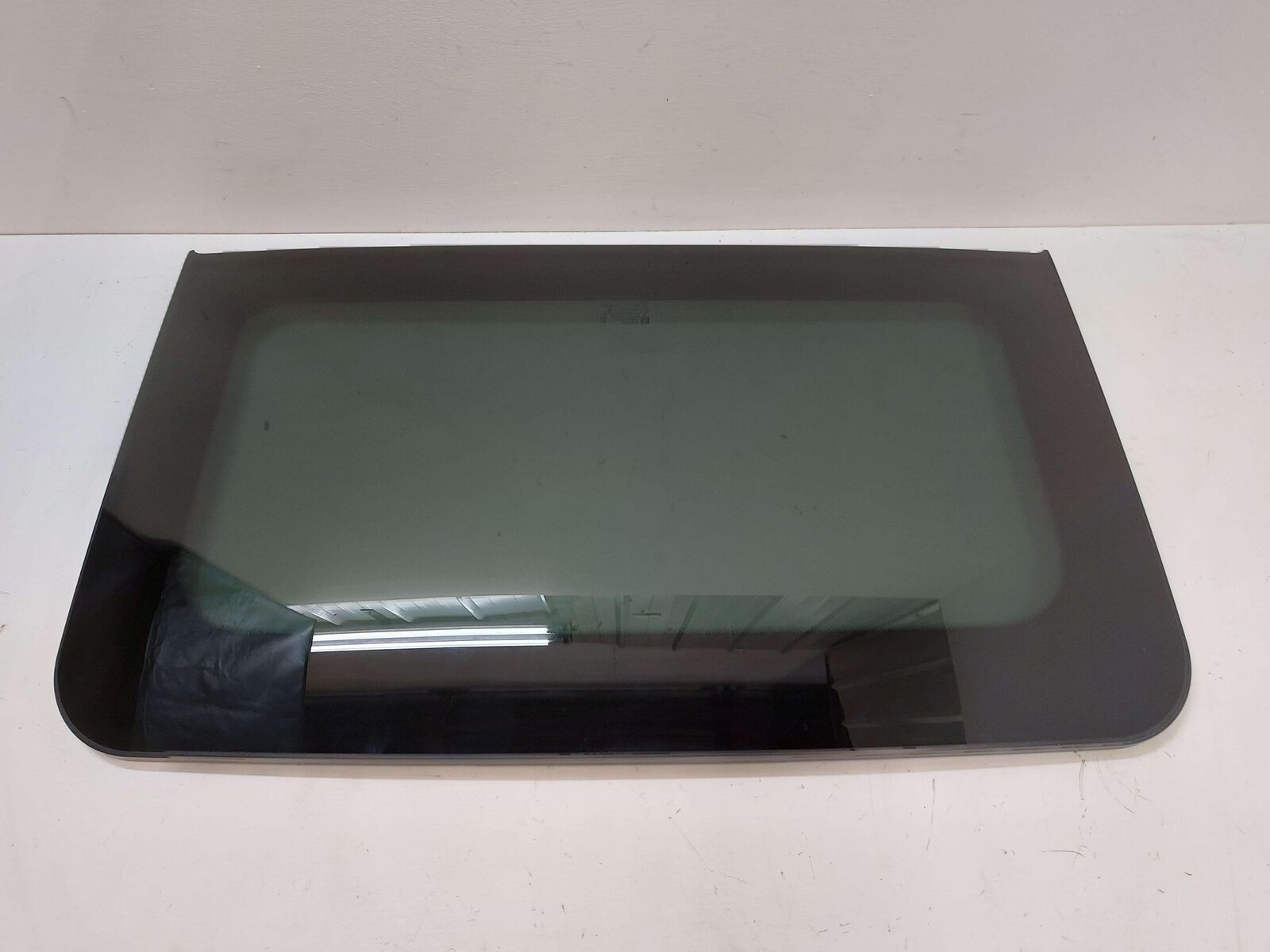 20-21 CADILLAC CT5 FORWARD ROOF GLASS 84339532