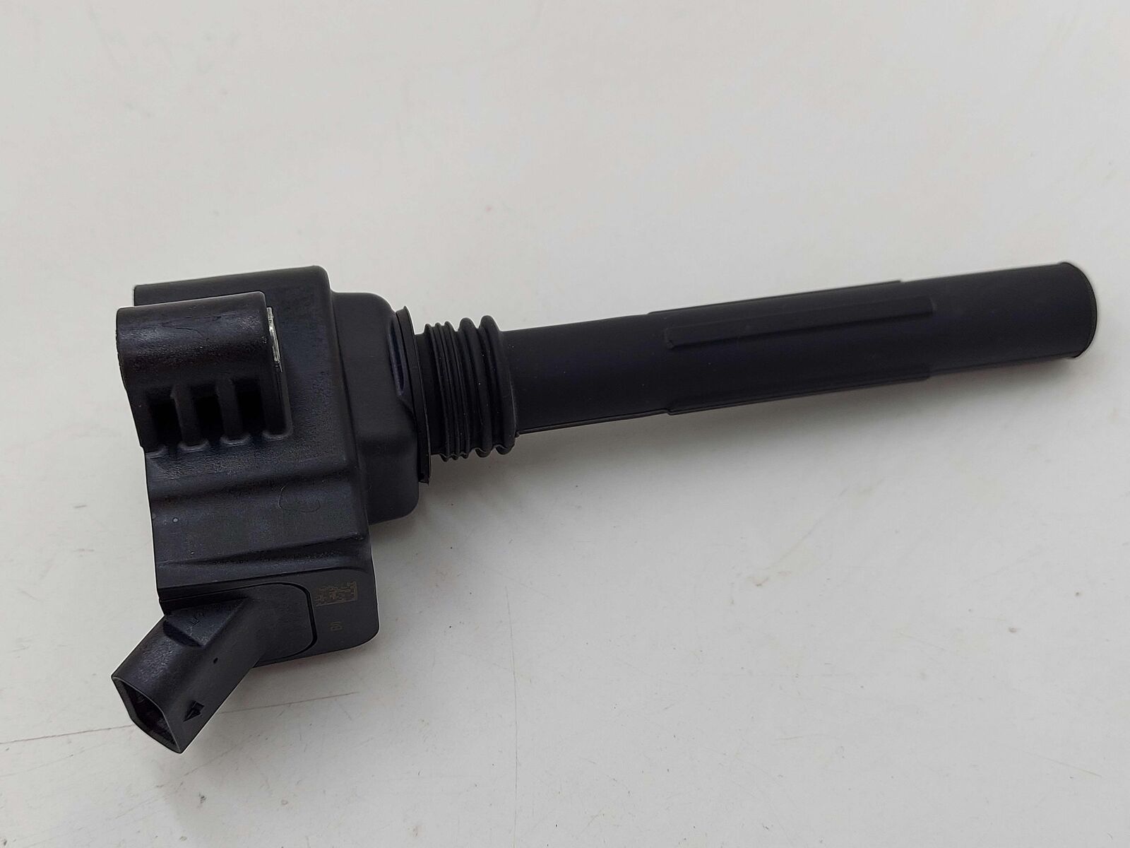 2023 McLaren Artura Ignitor Ignition Coil Pack 16FB077CP 3K KM #4