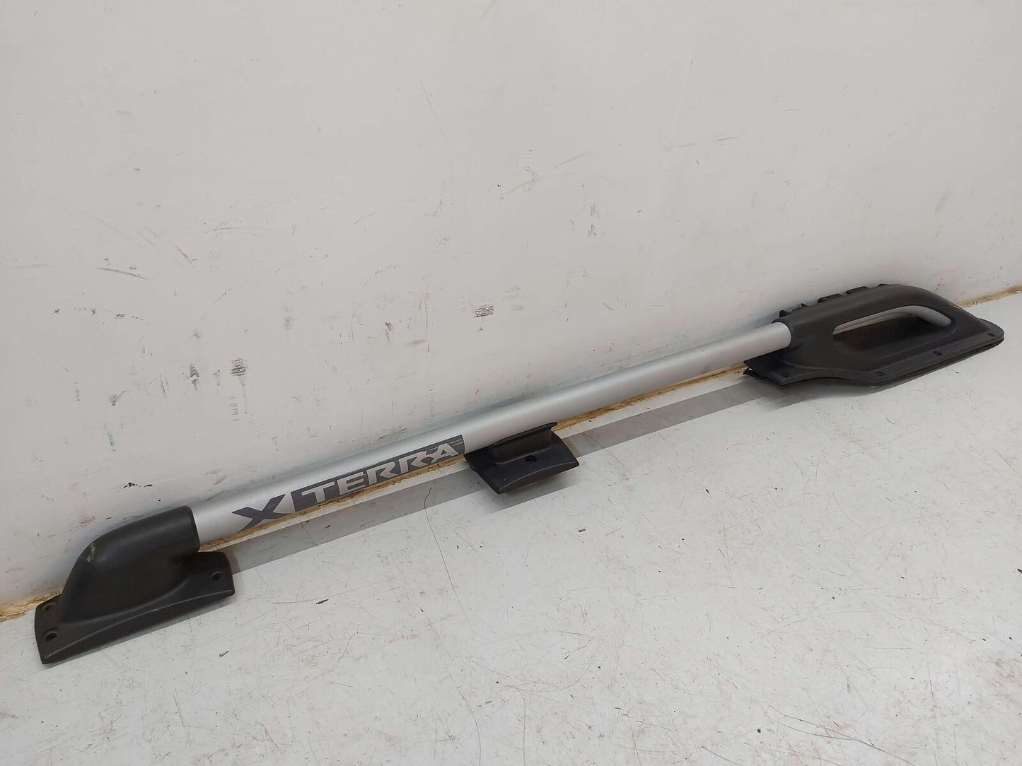 2013 NISSAN XTERRA ROOF RACK RAILS W/ CROSSBARS *NOTE