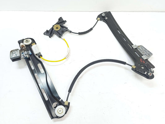 12-18 Mercedes W218 CLS63s AMG REAR LEFT DOOR WINDOW GLASS REGULATOR 918245100