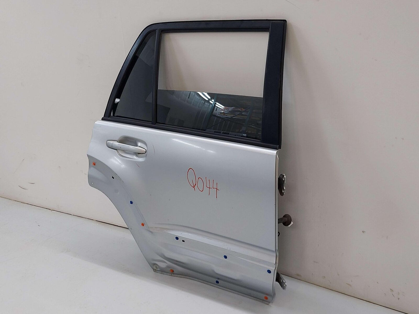 03-09 TOYOTA 4RUNNER REAR RIGHT DOOR SILVER 8R1 *NOTE