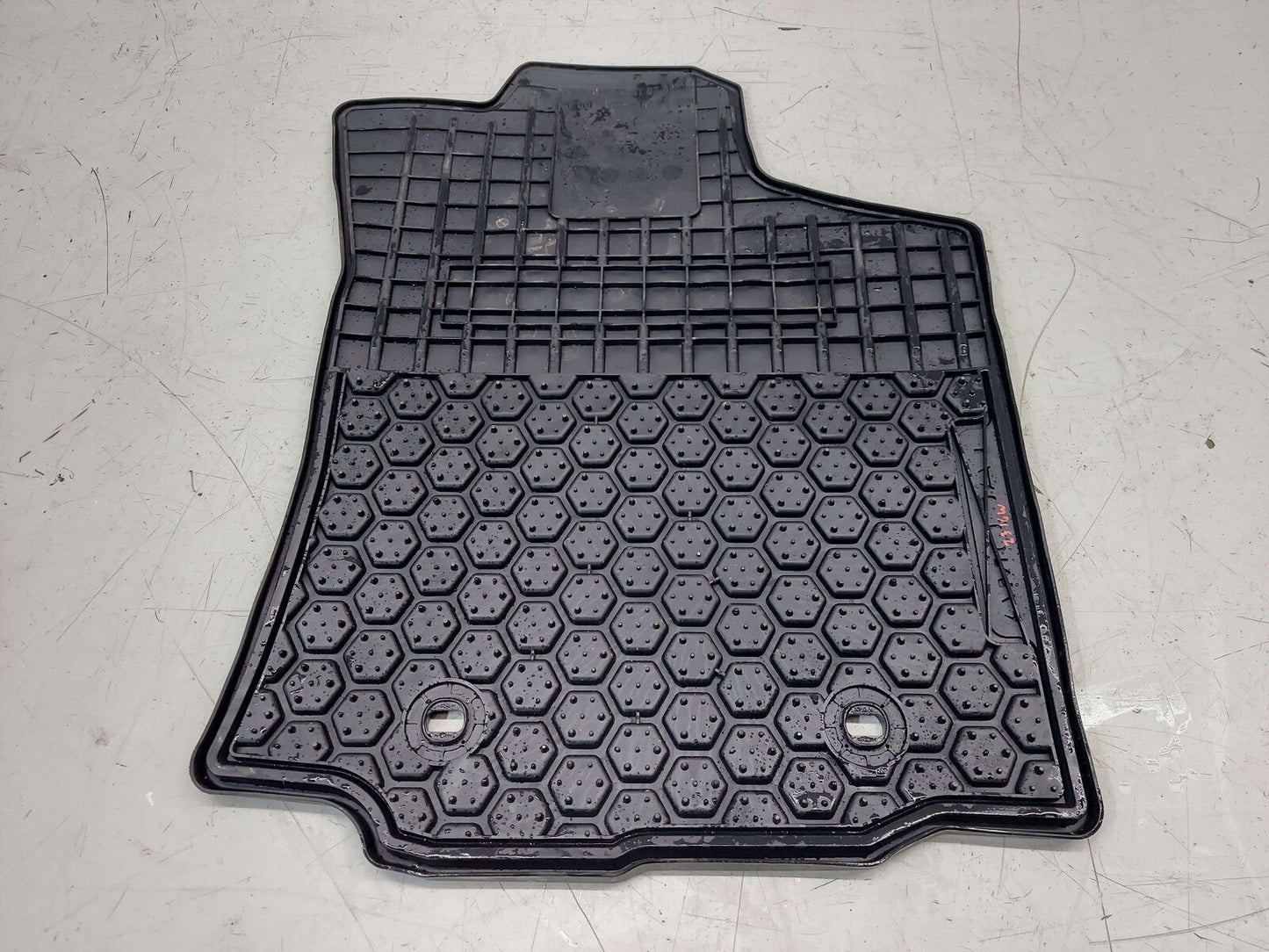 2017 TOYOTA TACOMA REAR FLOOR MAT OEM RUBBER SET & CREW CAB PU320-3516A-P1 OEM