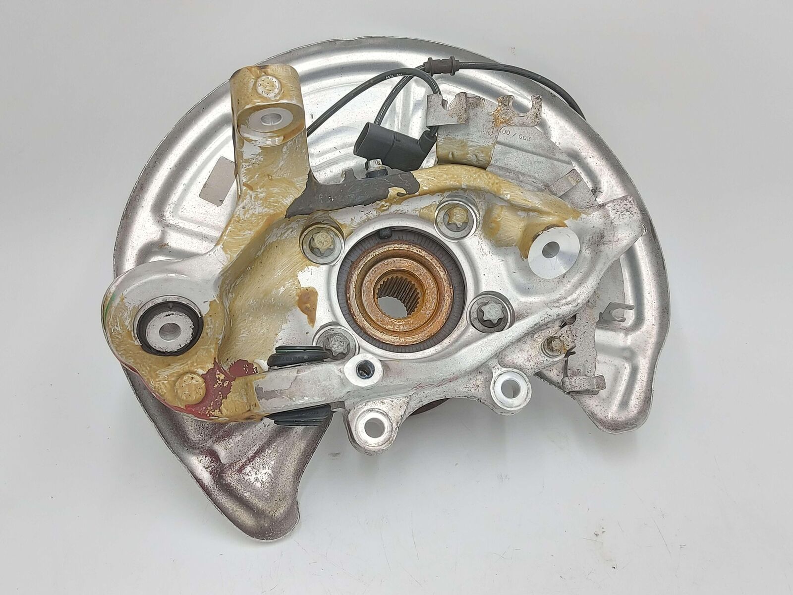 15-21 MERCEDES C63S AMG W206 REAR RIGHT SPINDLE KNUCKLE HUB SEDAN A2055460400