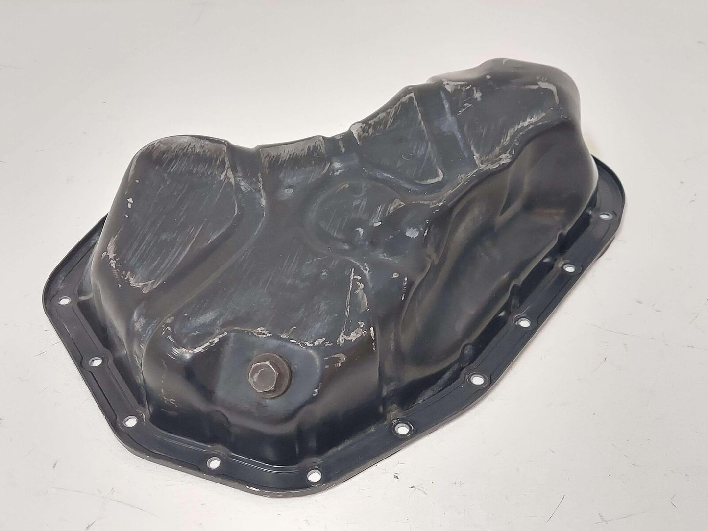 08-22 TOYOTA HIGHLANDER LOWER ENGINE MOTOR OIL PAN *DENTED & SCUFFED*