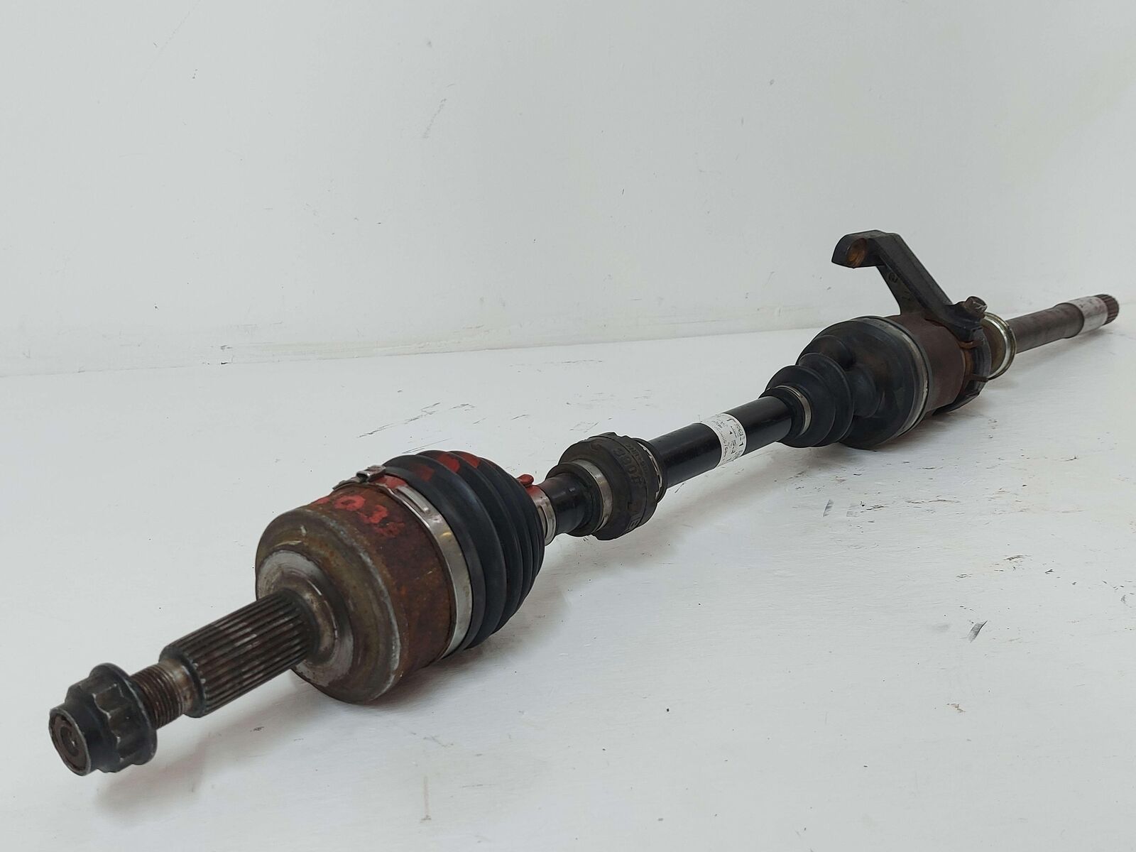 13-18 TOYOTA RAV-4 RH Front Axle Shaft * Inner Boot Damage* Awd