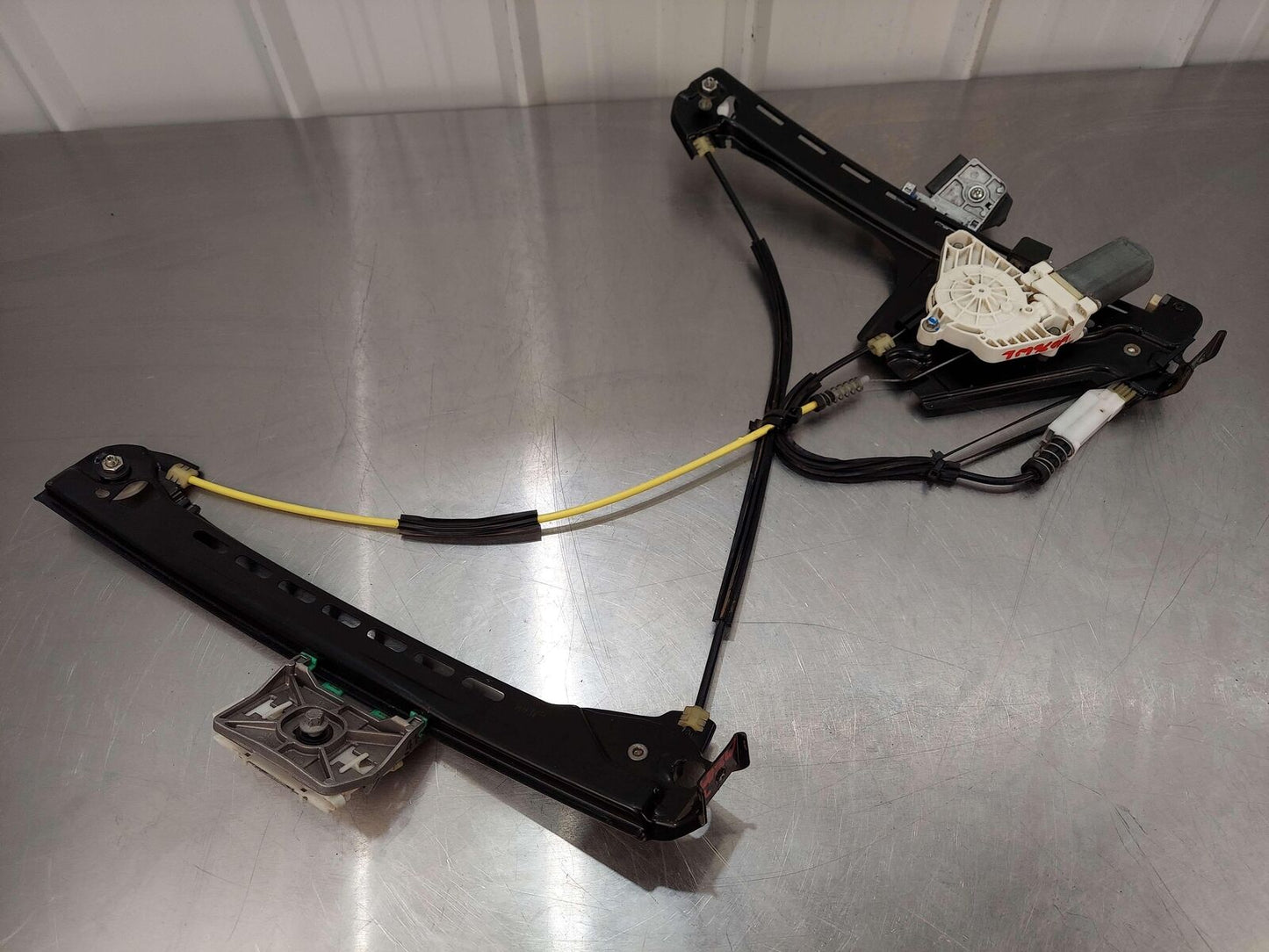 2018 Mclaren 570s Front LH Left Door Window Regulator W/ Motor 13A2047CP 8K KMS