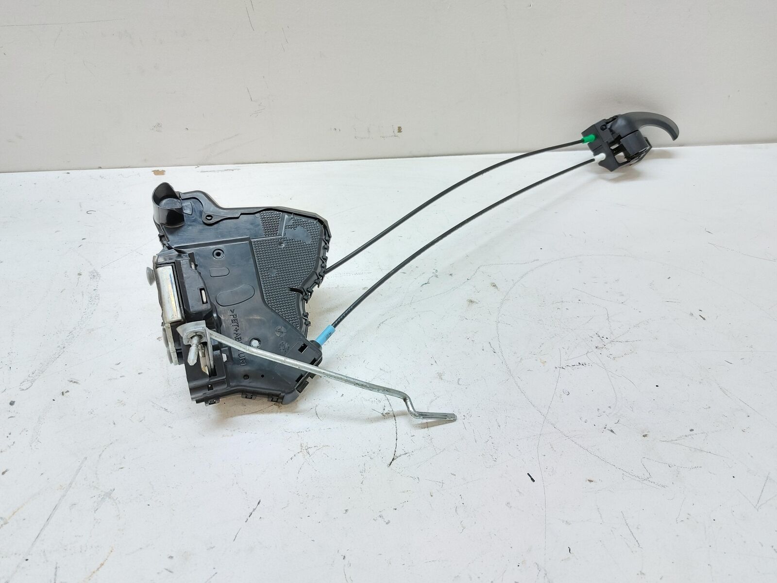 06-18 TOYOTA RAV-4 FRONT RH Right Door Latch With Inside Door Handle A046693