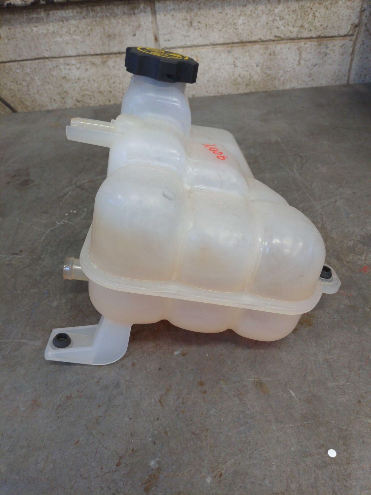 20 CADILLAC CT4-V 2.7L Coolant Recovery Bottle 16KM's!